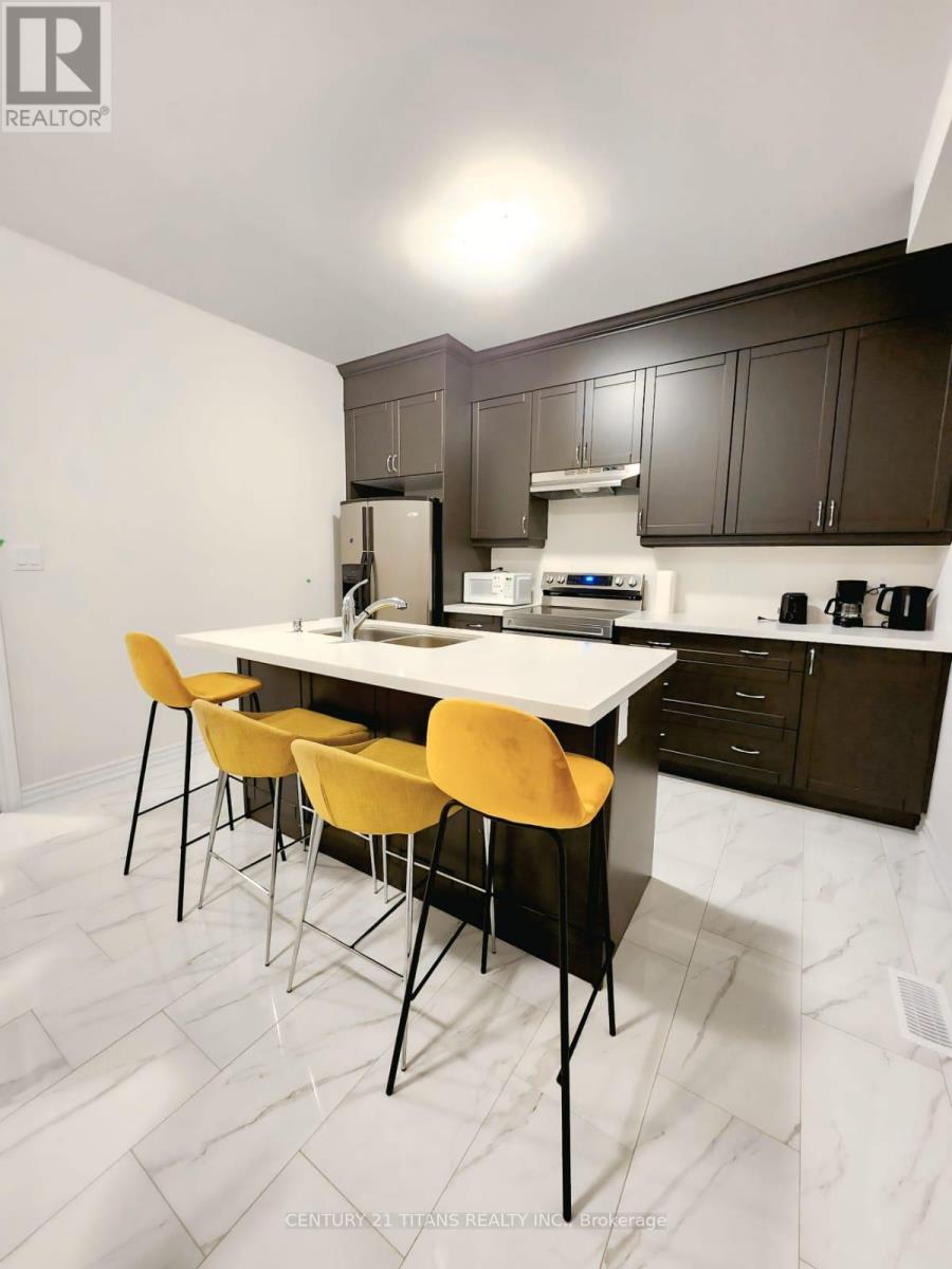 63 Nicort Road, Wasaga Beach, Ontario  L9Z 0M9 - Photo 2 - S12353956