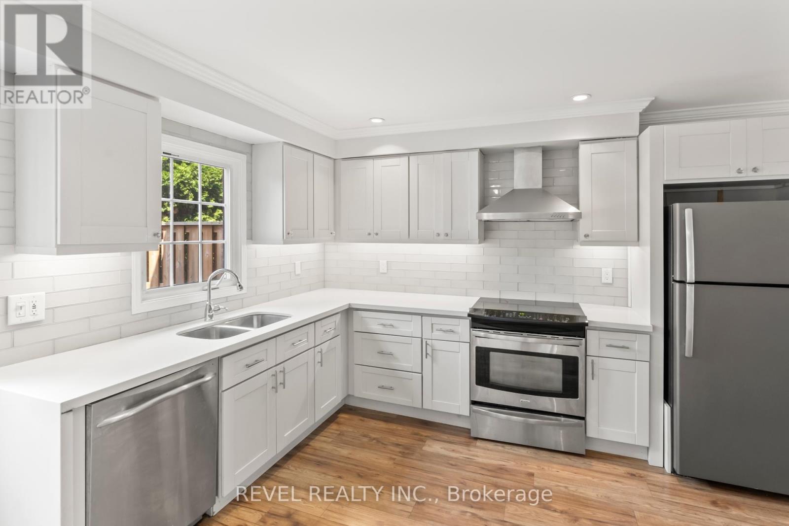 Property at 56 - 10 BASSETT BOULEVARD image 5