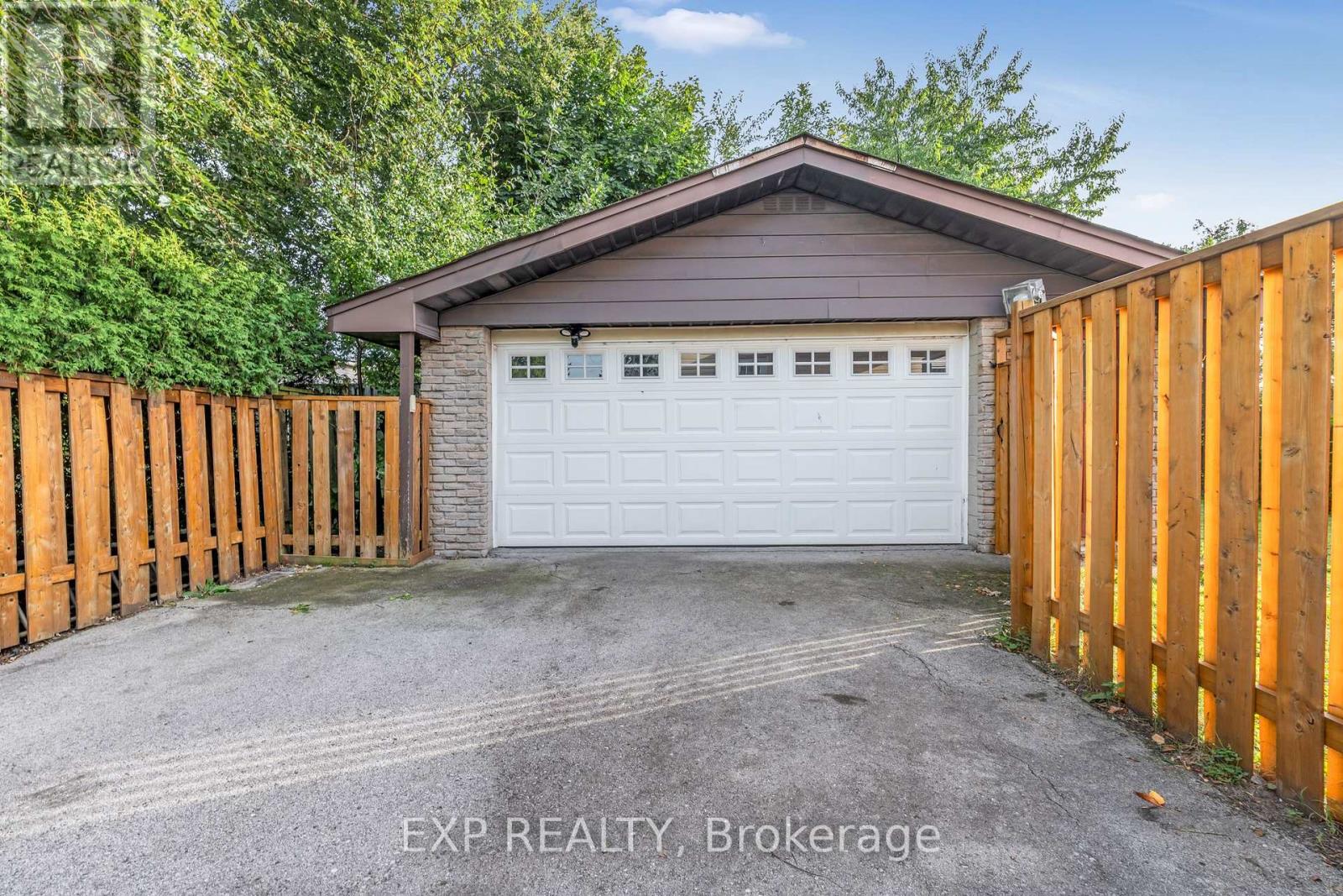 88 Rand Street S, Hamilton, Ontario  L8J 1A8 - Photo 43 - X12353939