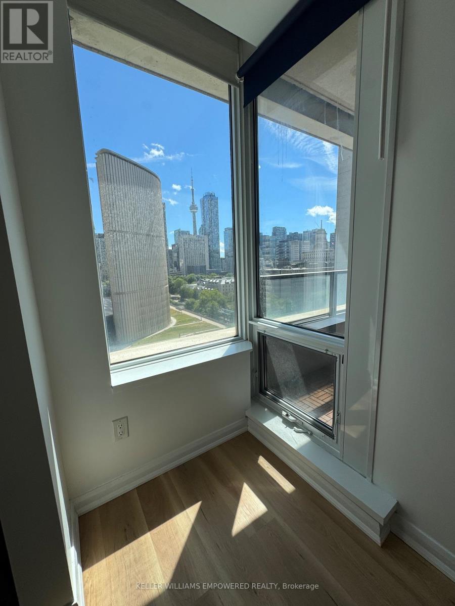 1708 - 111 Elizabeth Street, Toronto, Ontario  M5G 1P7 - Photo 17 - C12353967
