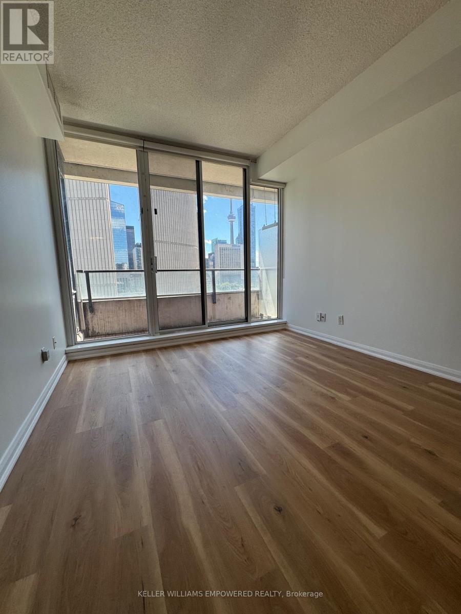 1708 - 111 Elizabeth Street, Toronto, Ontario  M5G 1P7 - Photo 7 - C12353967