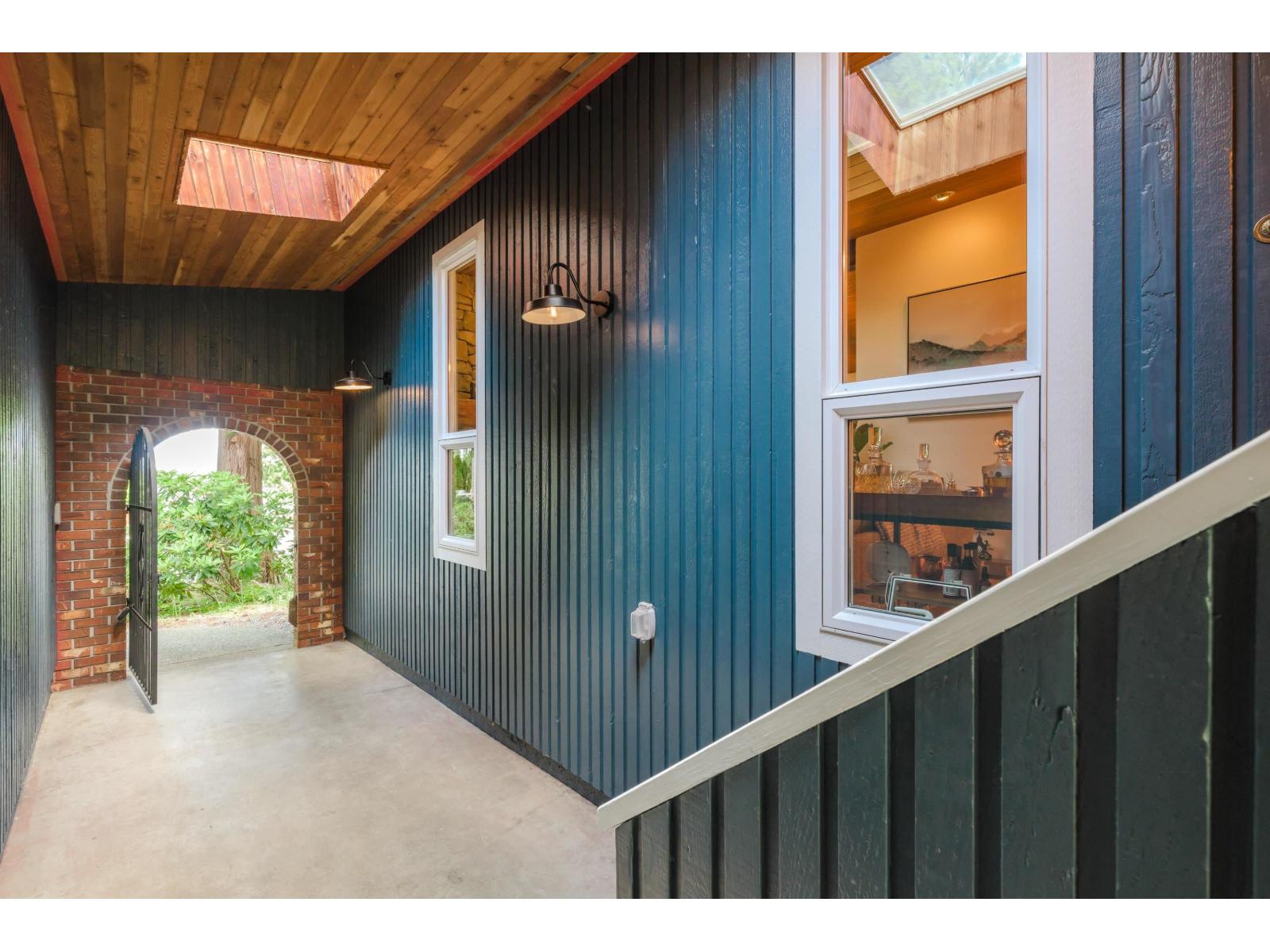 Property at 9061 COLLINGS WAY image 4