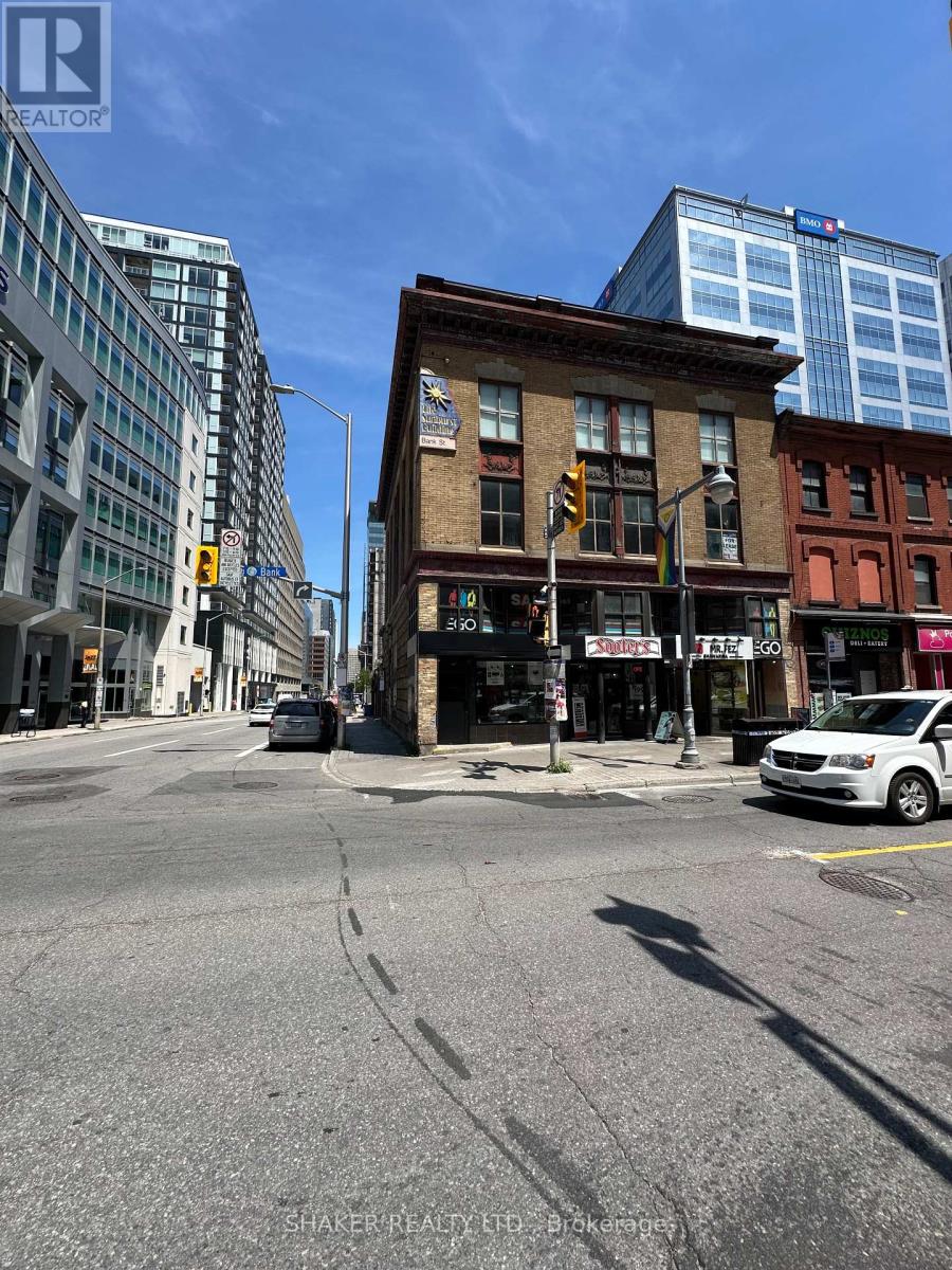 131 BANK STREET, Ottawa, Ontario