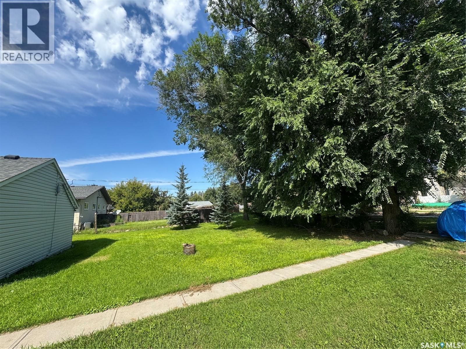 421 Mckenzie Street, Outlook, Saskatchewan  S0L 2N0 - Photo 6 - SK016078