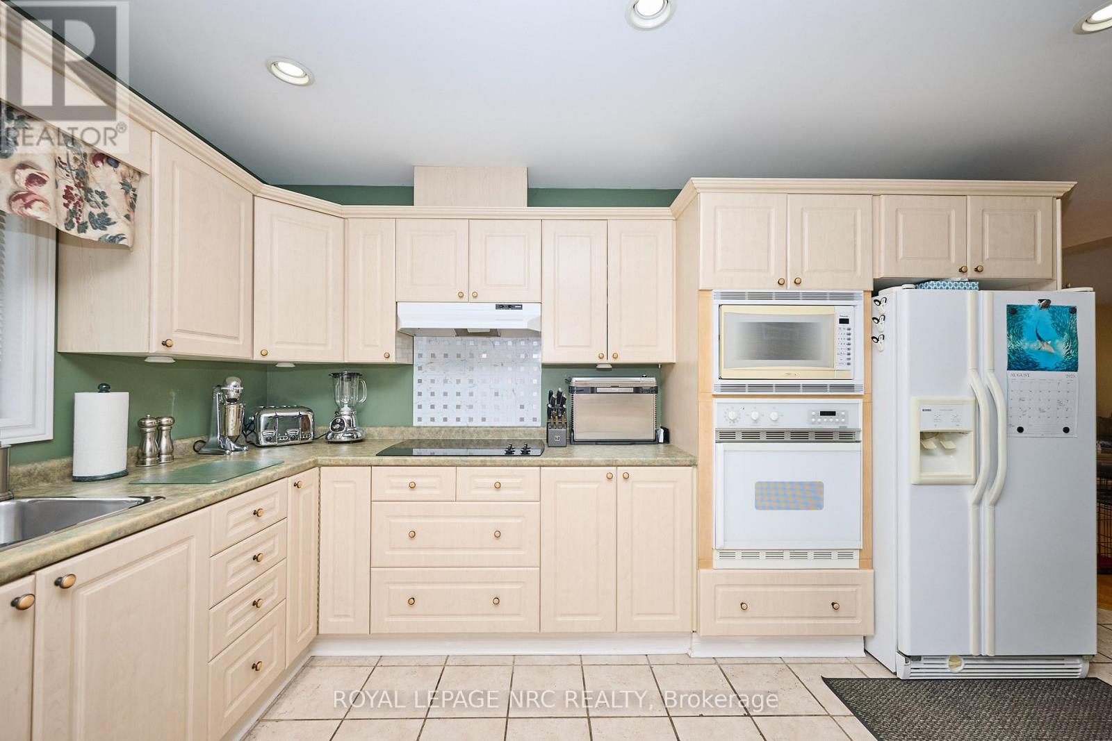 8105 Citation Road, Niagara Falls, Ontario  L2H 3H7 - Photo 13 - X12354000