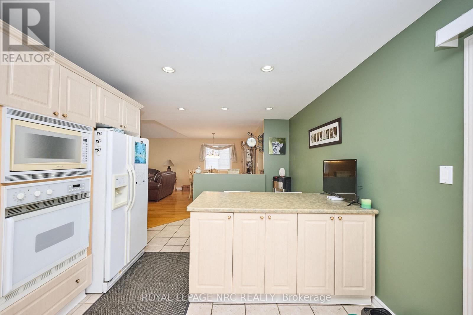 8105 Citation Road, Niagara Falls, Ontario  L2H 3H7 - Photo 14 - X12354000