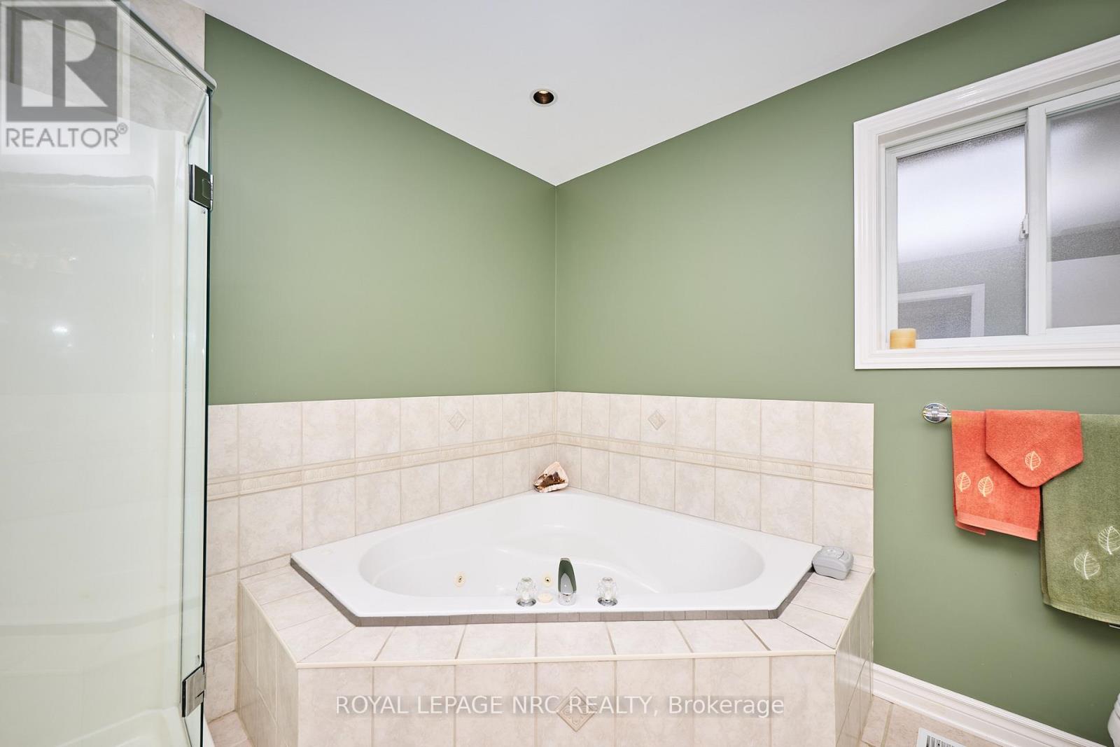 8105 Citation Road, Niagara Falls, Ontario  L2H 3H7 - Photo 23 - X12354000
