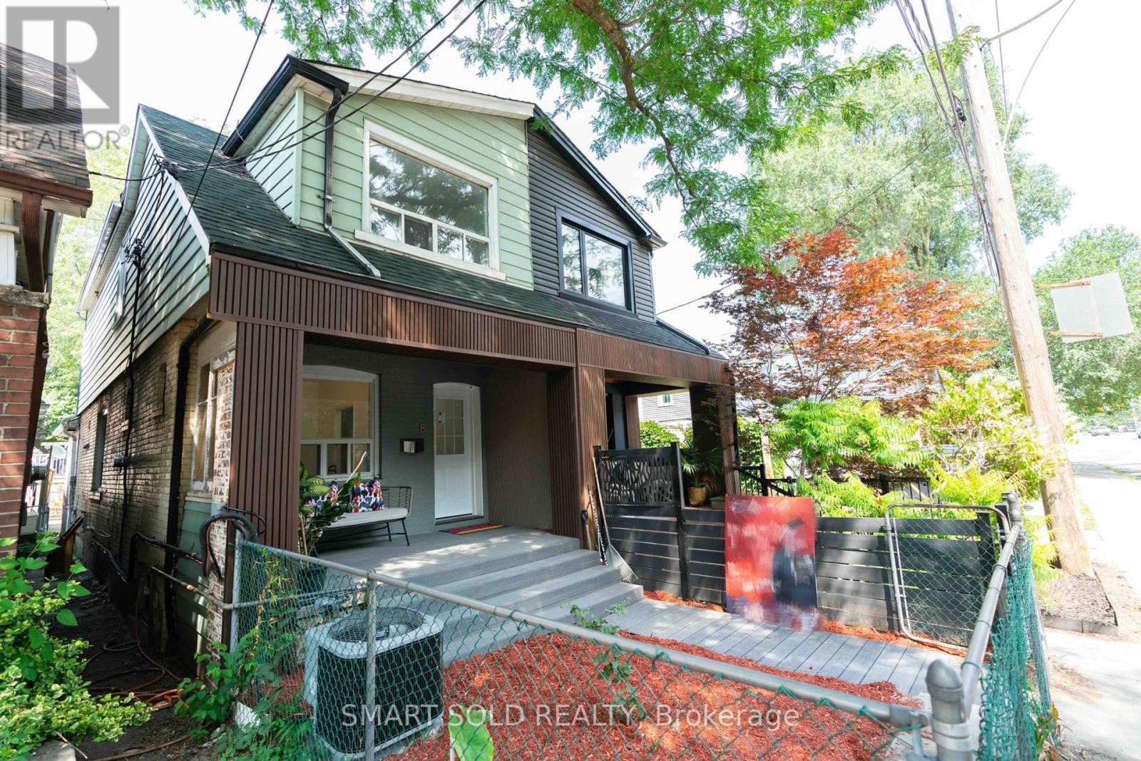Property at 8 HANSON STREET image 5