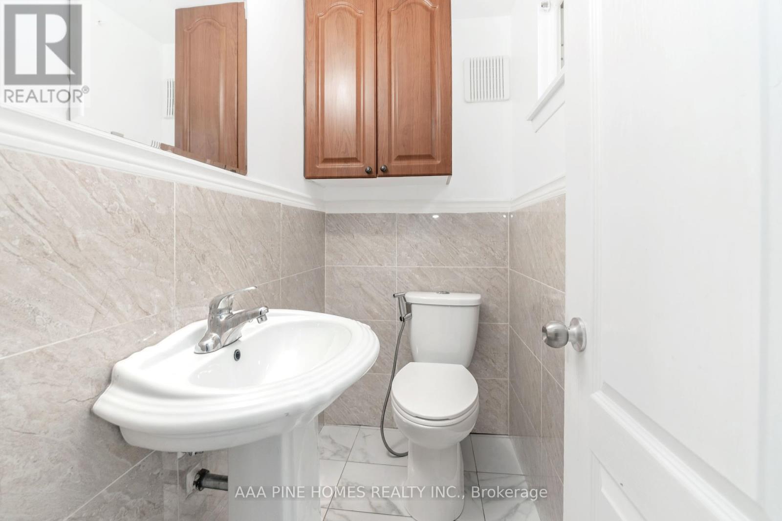 59 Burkwood Crescent, Toronto, Ontario  M1B 1N9 - Photo 8 - E12353999