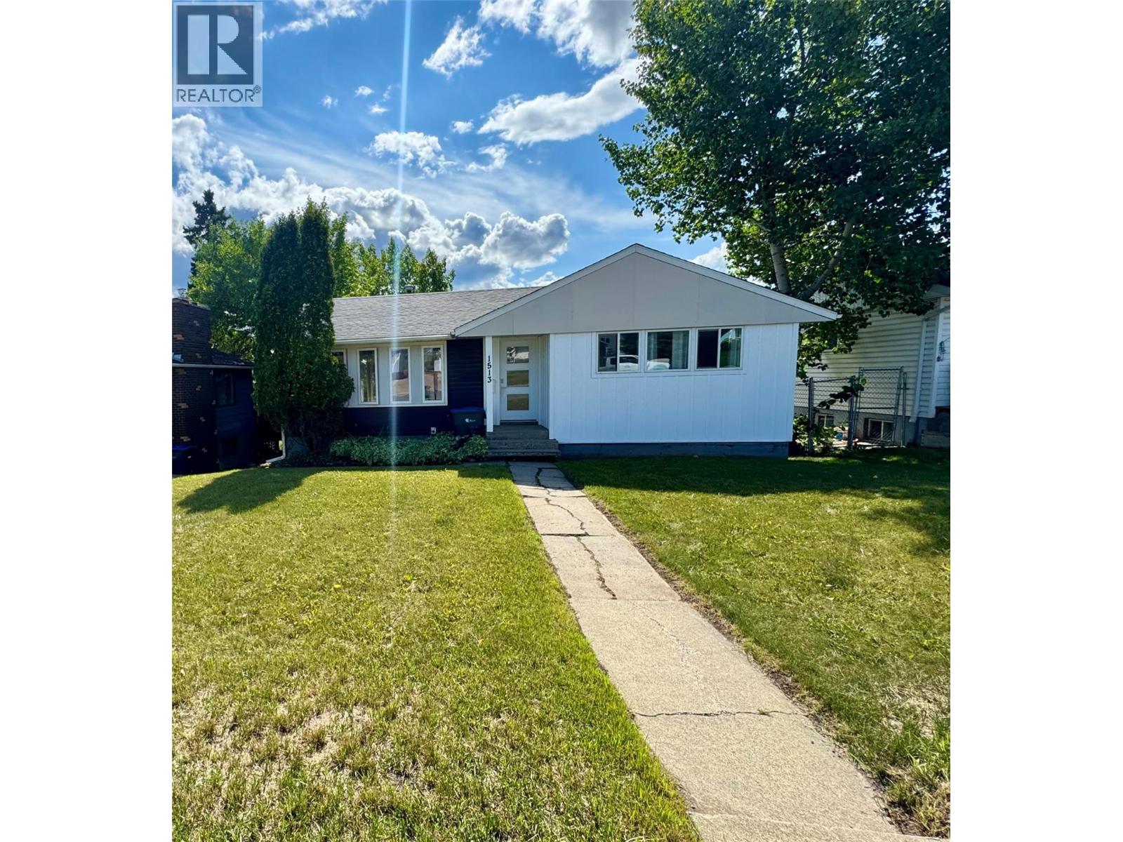 1513 95th Avenue, dawson creek, British Columbia