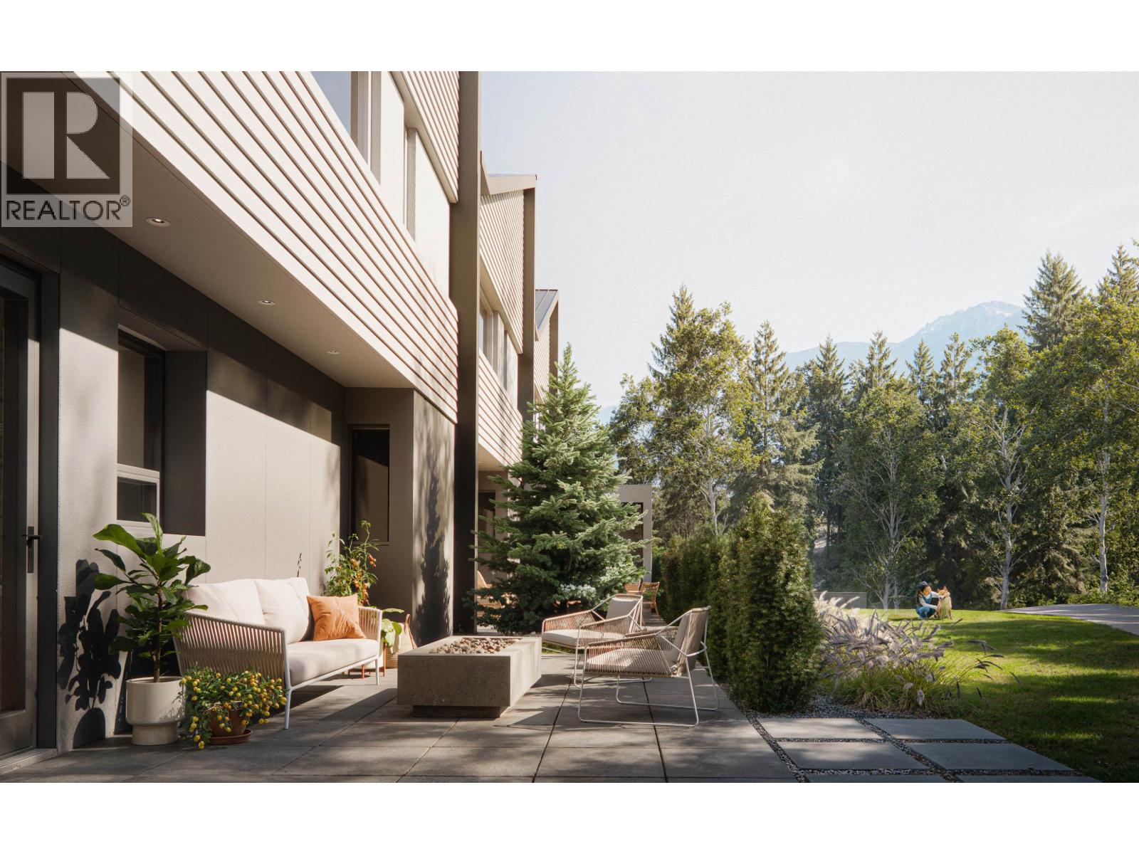 2 2900 UNIVERSITY BOULEVARD, Squamish, British Columbia