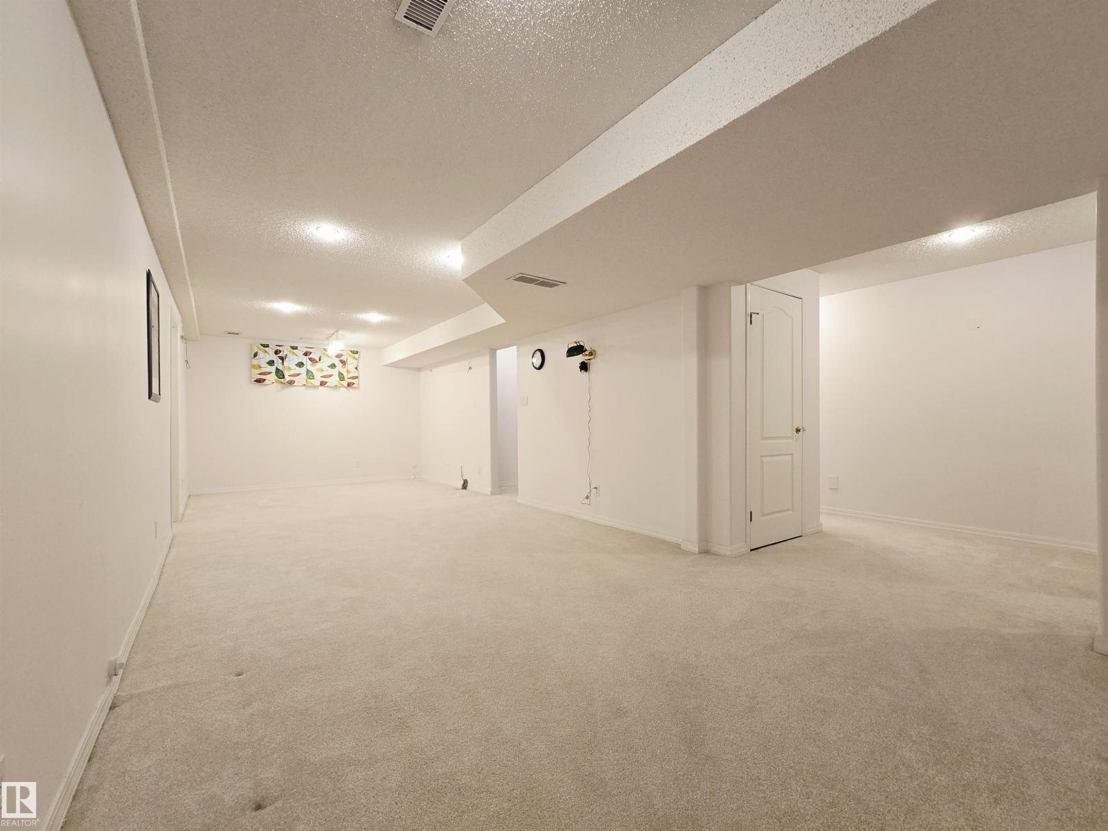 738 Burton Cr Nw, Edmonton, Alberta  T6R 2J3 - Photo 40 - E4453780