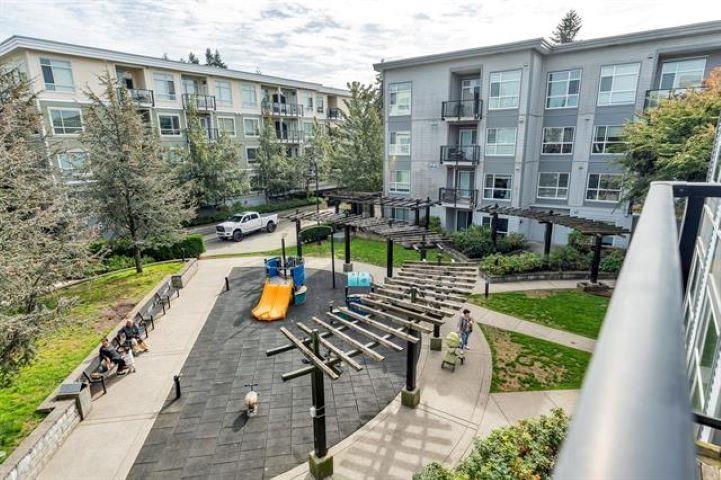 417 13733 107a Avenue, Surrey, British Columbia  V3T 0B7 - Photo 5 - R2997588