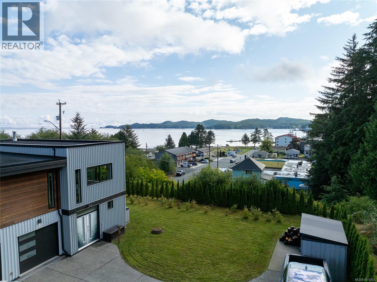 7215 Rupert St, Port Hardy, British Columbia  V0N 2P0 - Photo 2 - 1011203