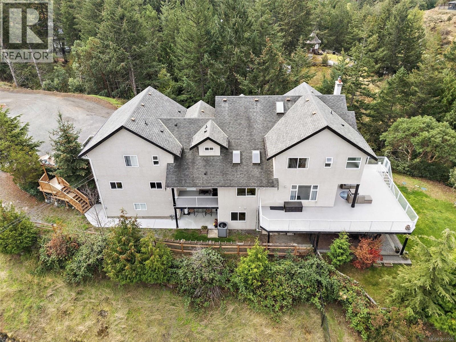 Property at 3965 Hi-Mount Dr image 1