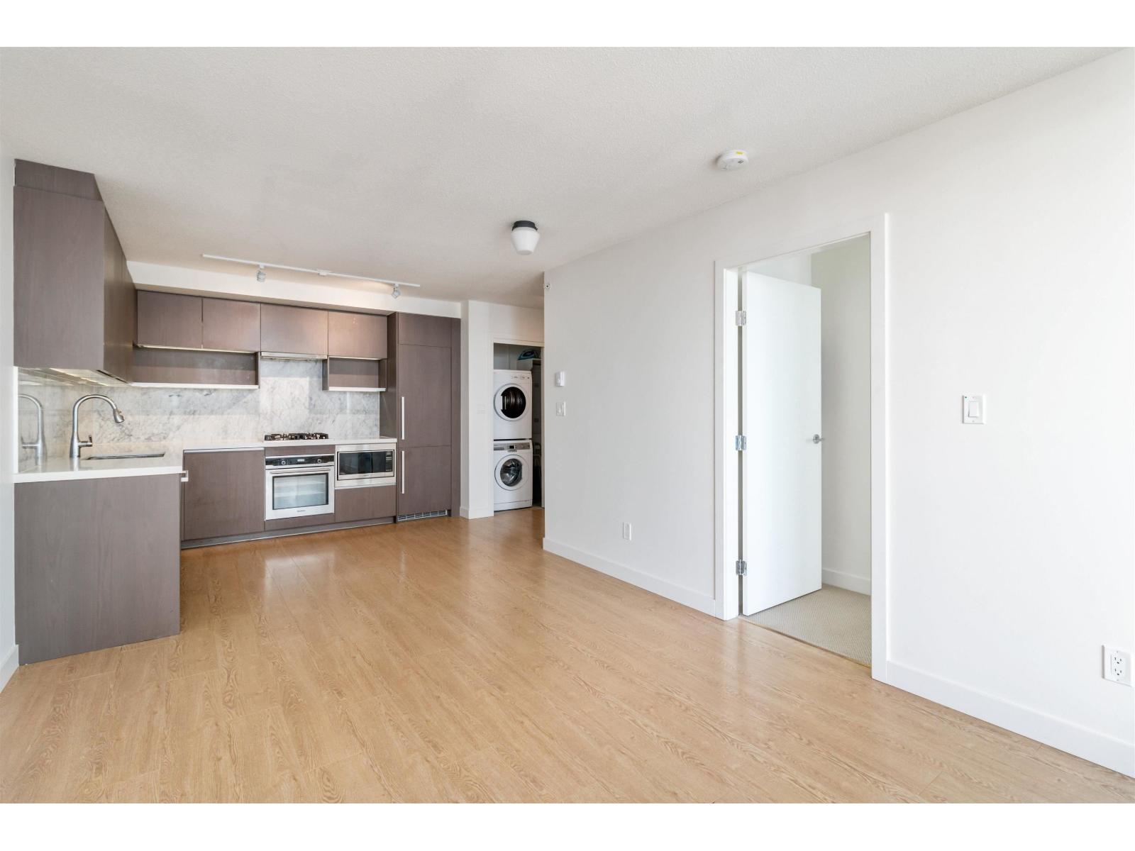 607 13750 100 Avenue, Surrey, British Columbia  V3T 0L3 - Photo 4 - R3038866