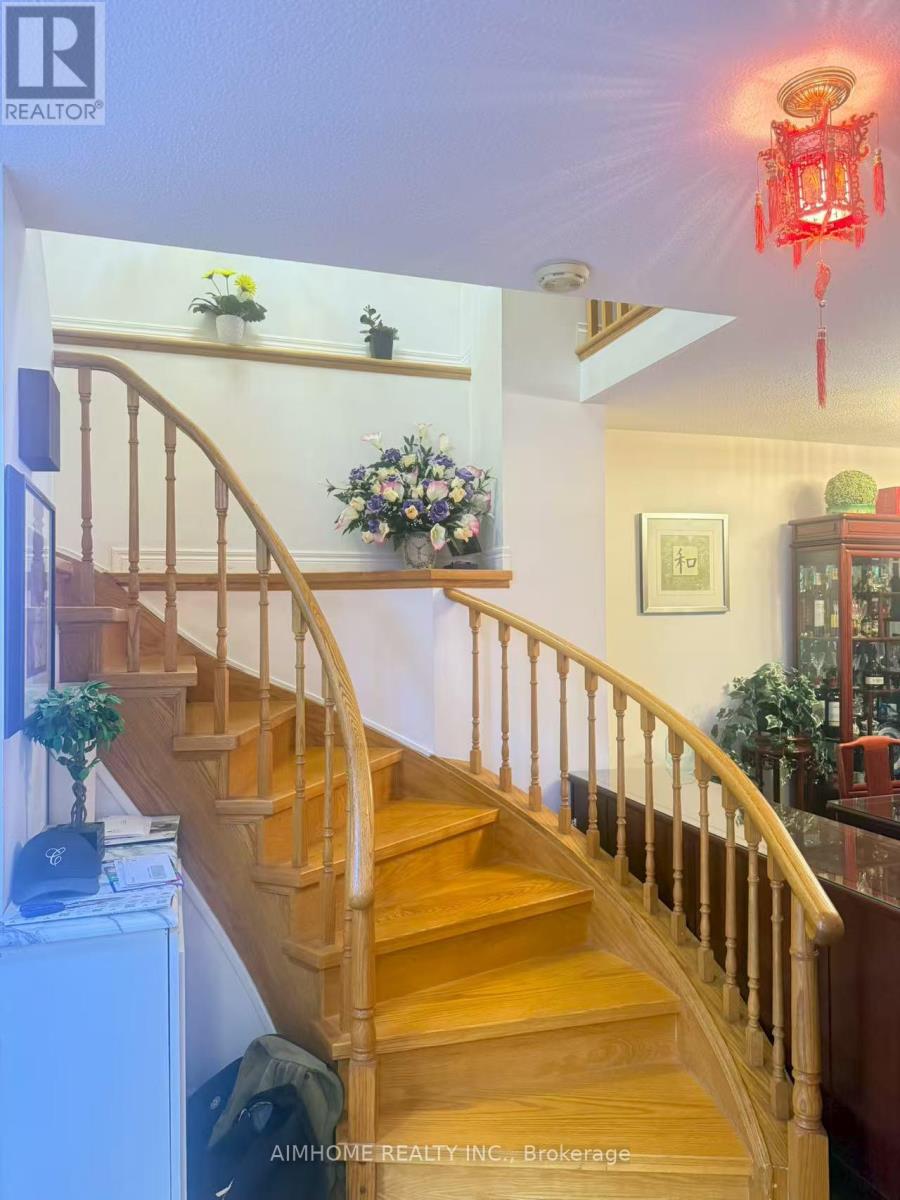 42 Sandyhook Square, Toronto, Ontario  M1W 3N5 - Photo 3 - E12354023