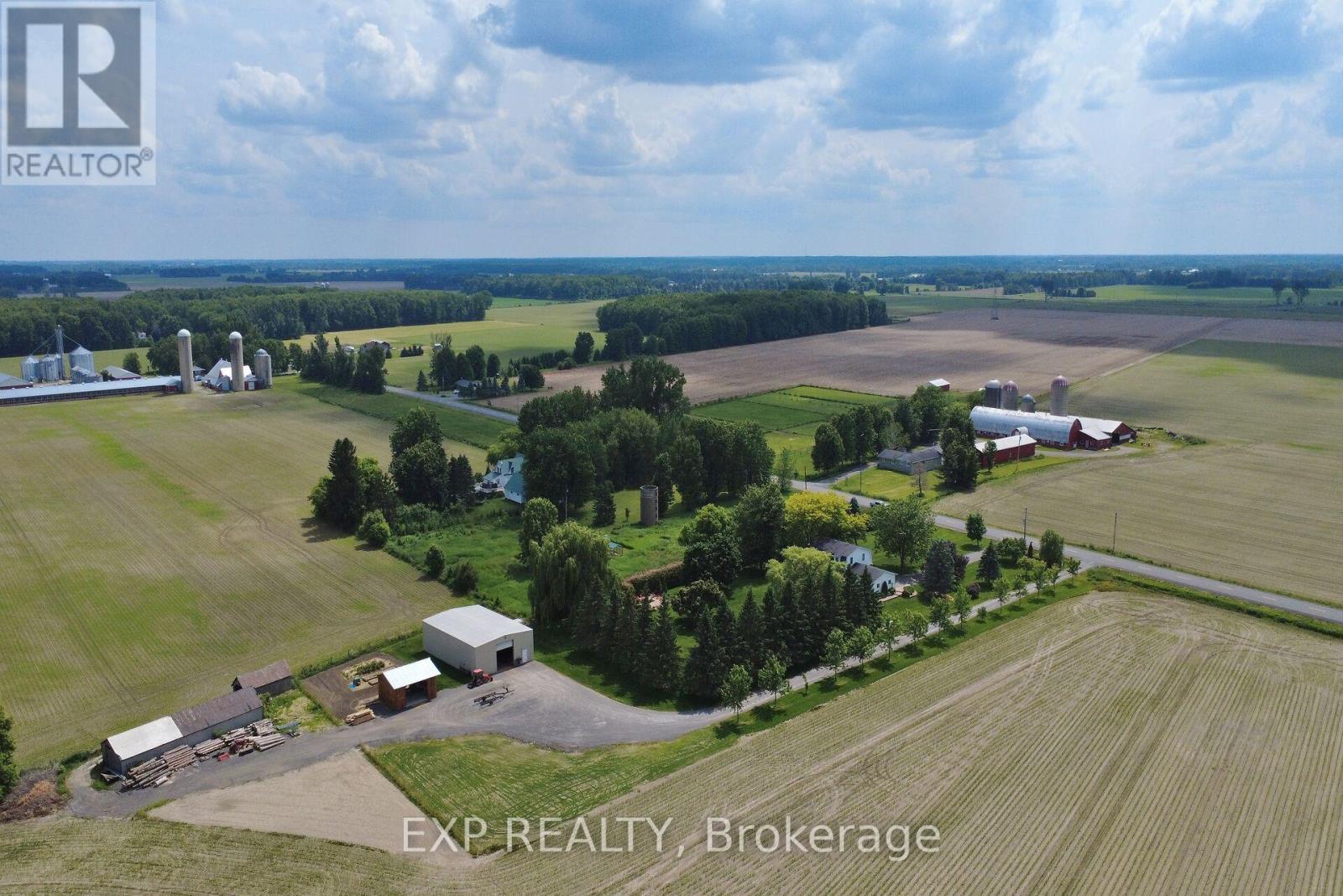 183 Hamilton Road, Russell, Ontario  K4R 0J1 - Photo 44 - X12354042