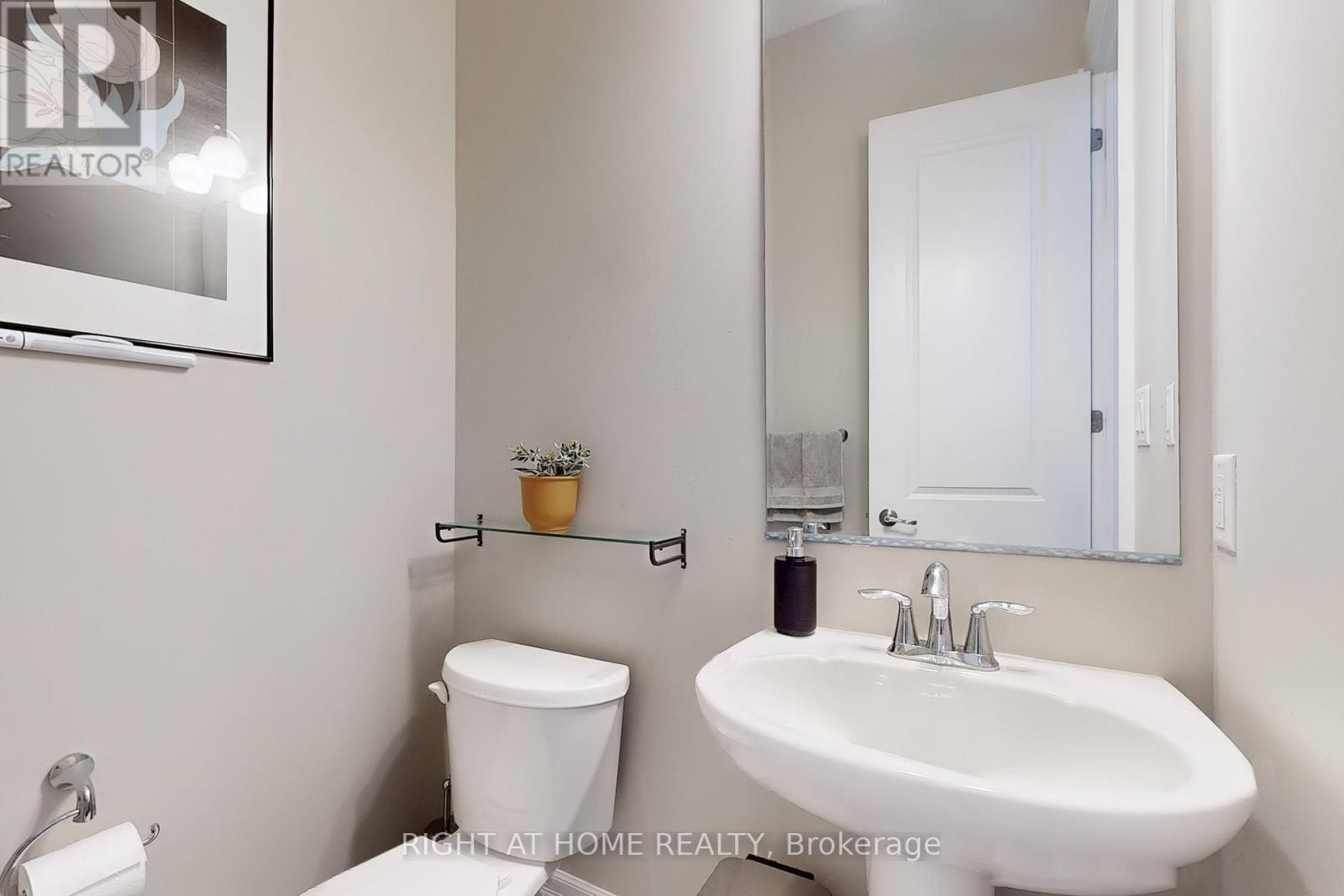 421 Ginger Gate N, Oakville, Ontario  L6M 1N2 - Photo 25 - W12354034