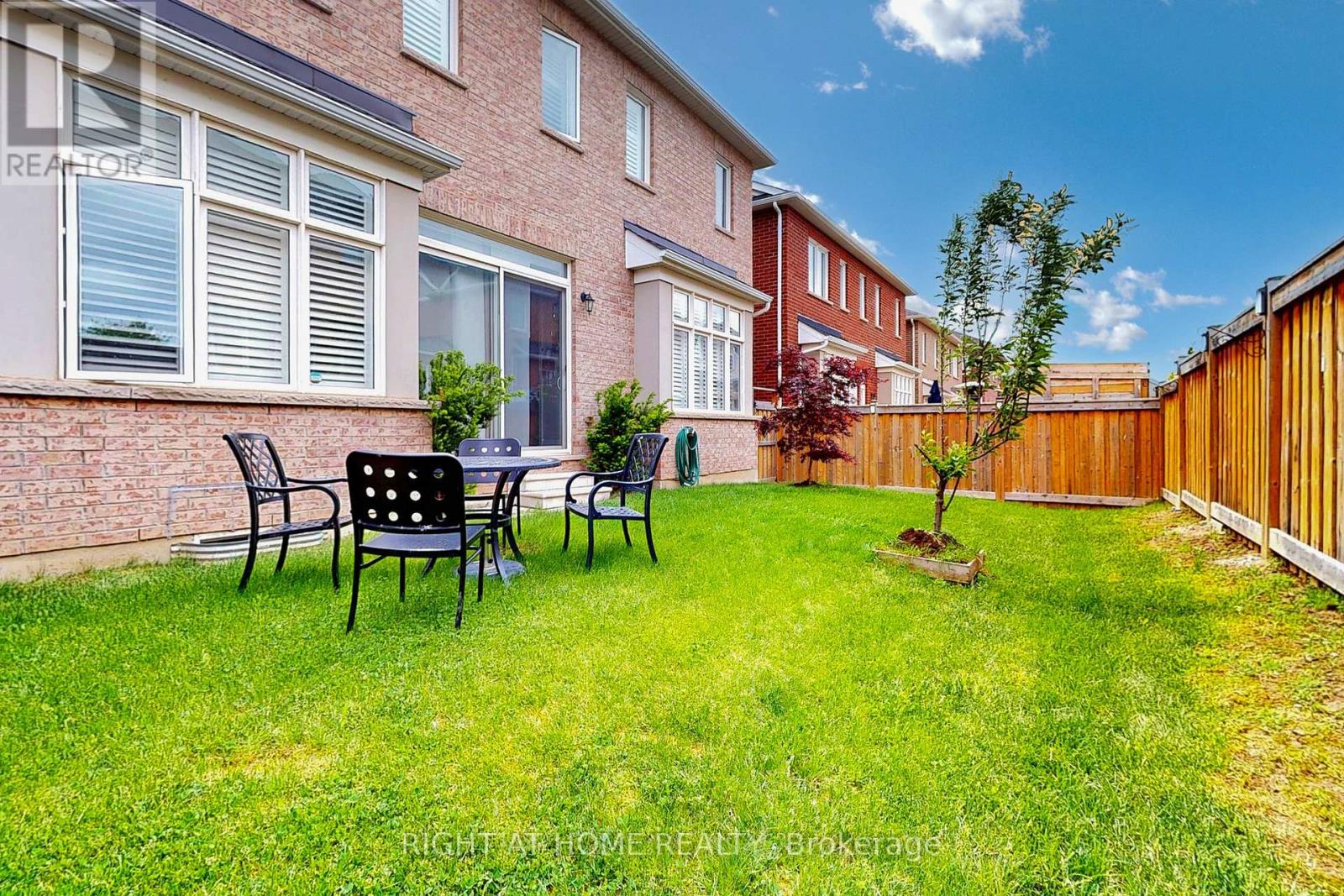 421 Ginger Gate N, Oakville, Ontario  L6M 1N2 - Photo 45 - W12354034