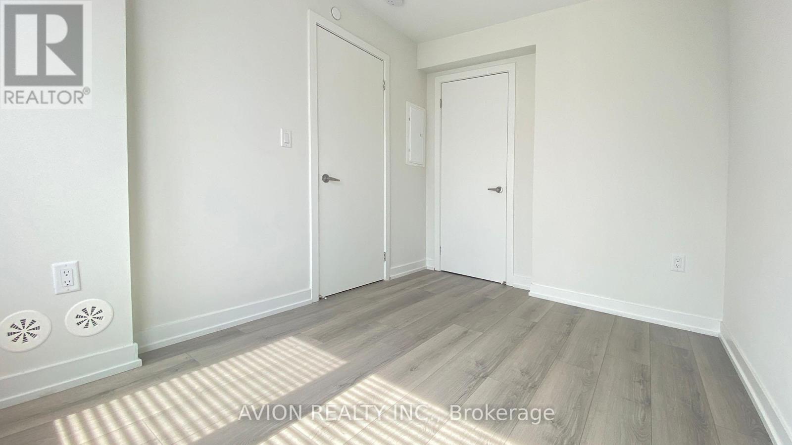 # 2 - 3546 Colonial Drive, Mississauga, Ontario  L5L 0C1 - Photo 17 - W12354036