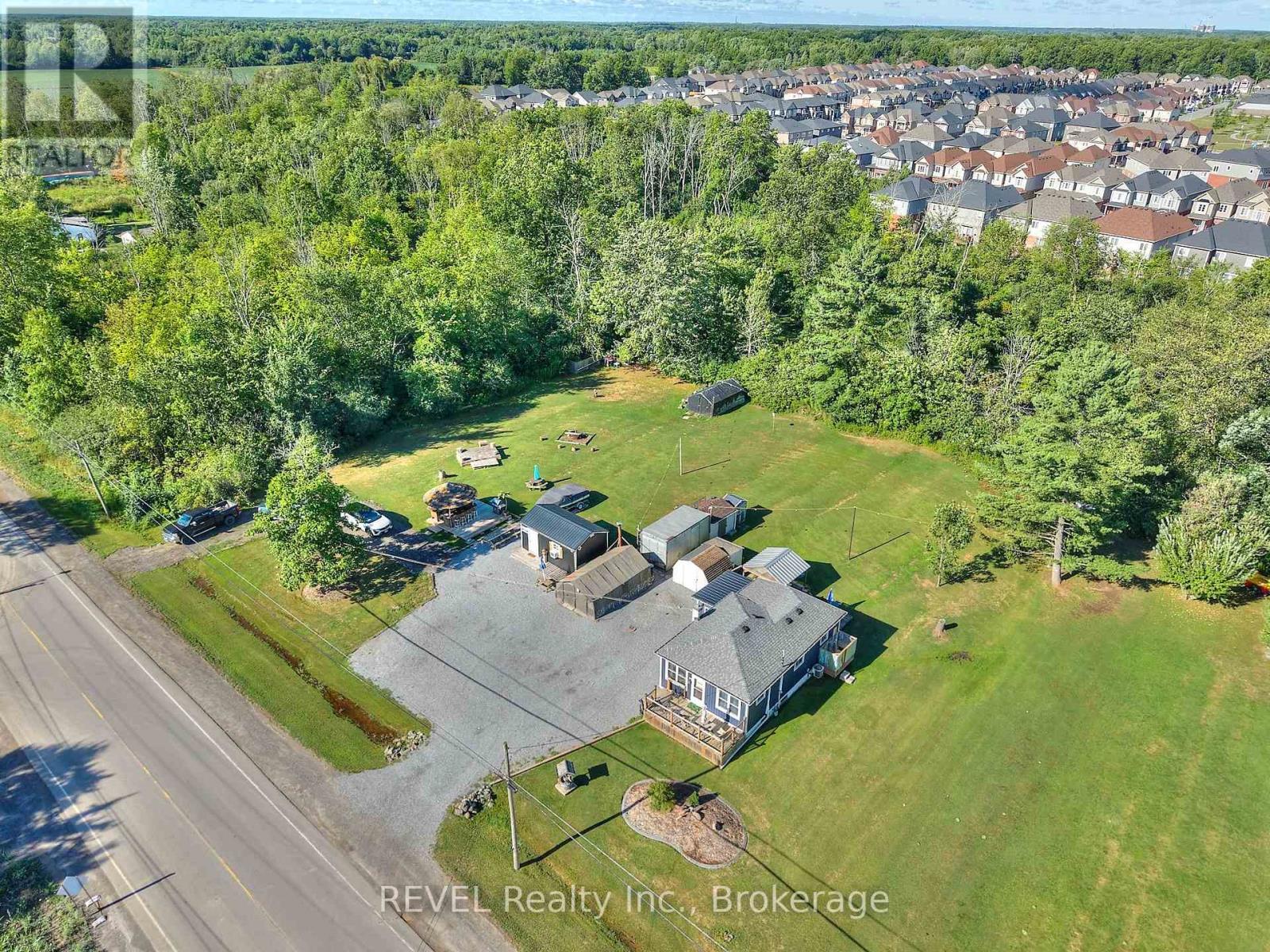 9197 Sodom Road, Niagara Falls, Ontario  L2E 6S6 - Photo 31 - X12354055