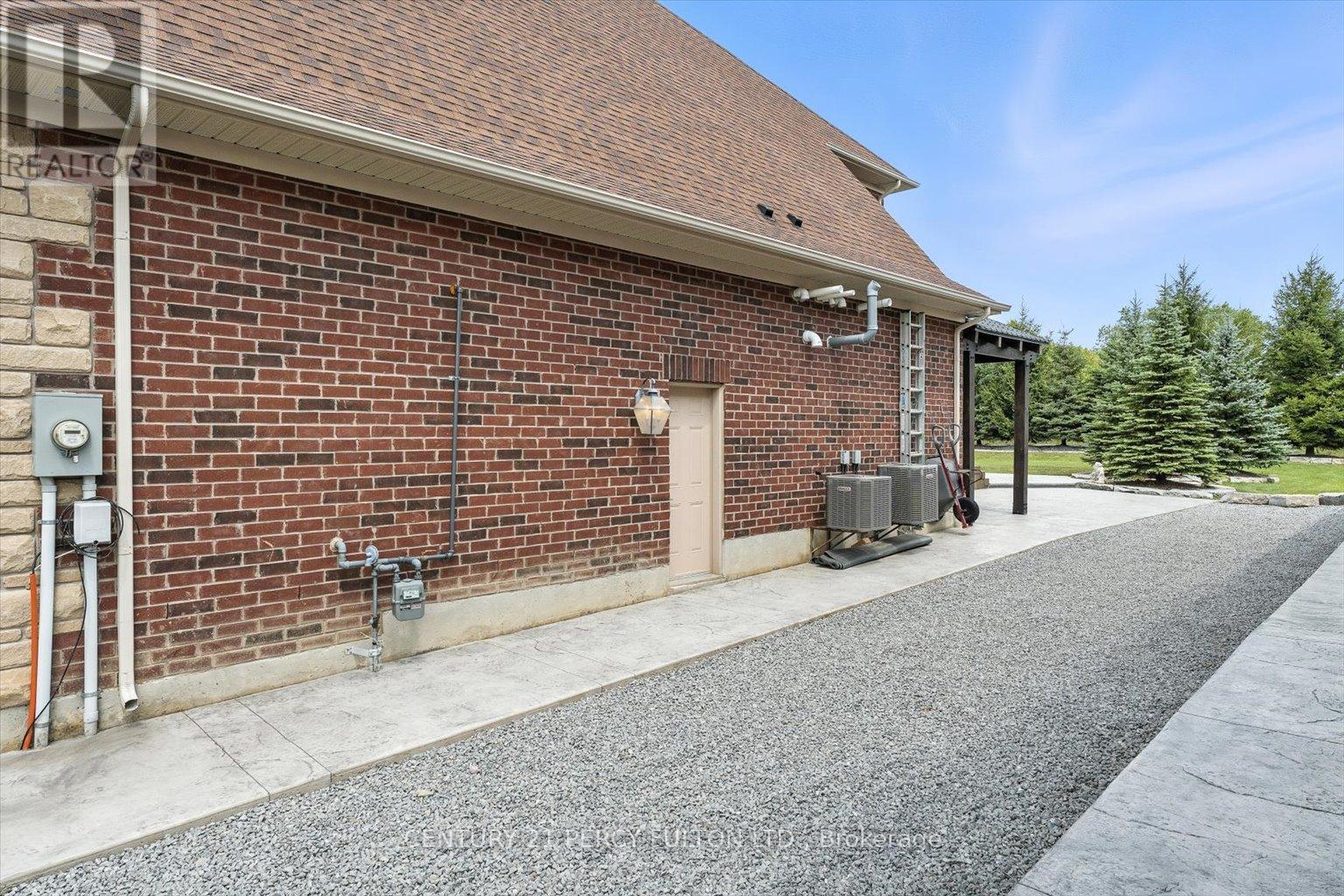 13 Country Club Crescent, Uxbridge, Ontario  L9P 0B8 - Photo 36 - N12354064