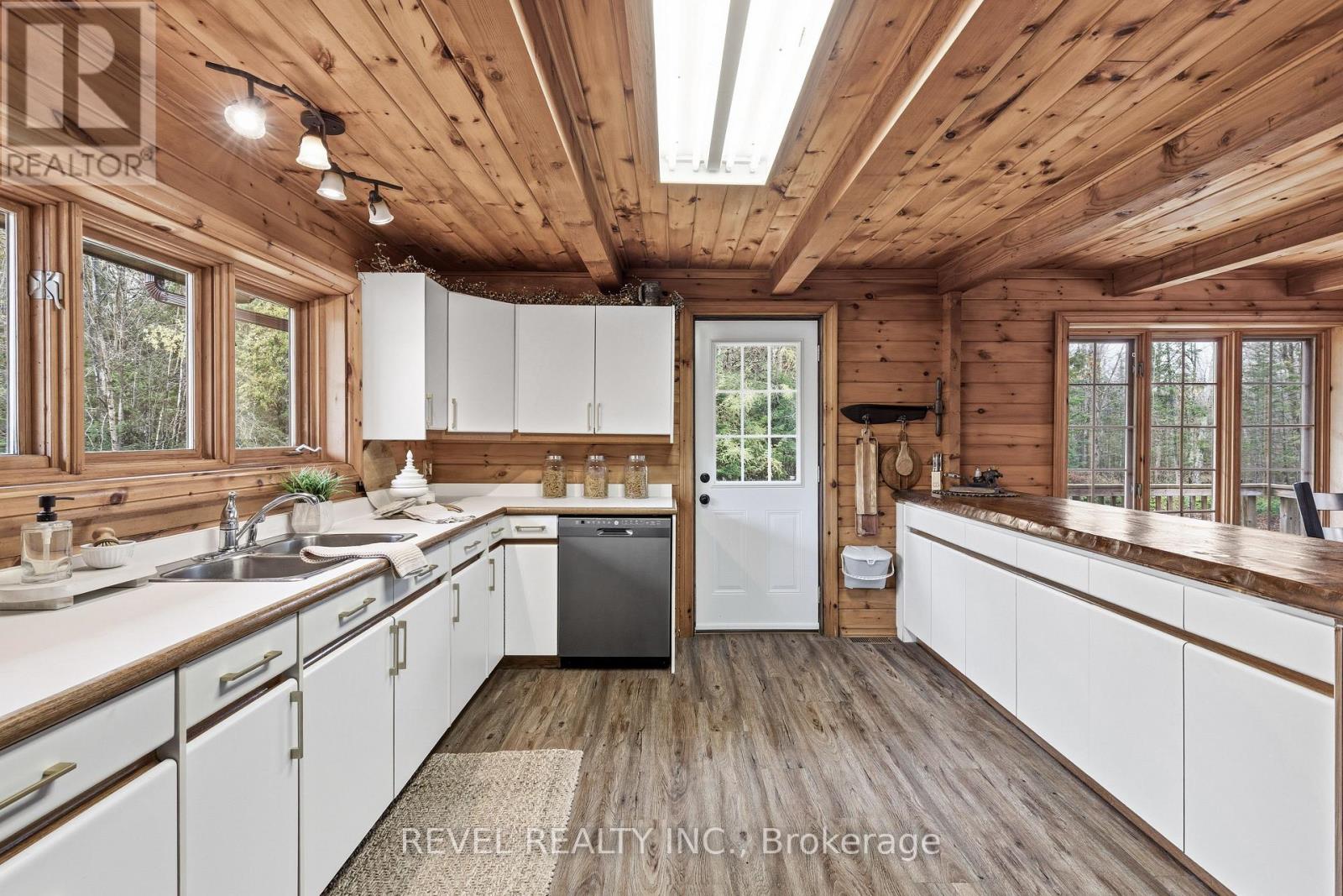 3515 County Rd 121 Road, Kawartha Lakes, Ontario  K0M 2A0 - Photo 14 - X12354111