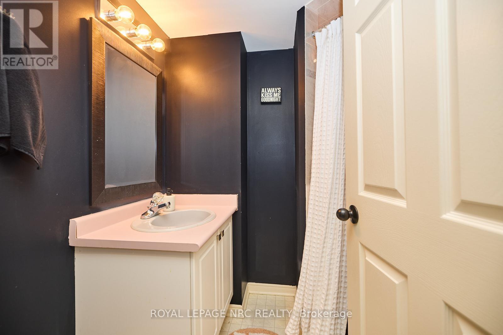 133c Martindale Road, St. Catharines, Ontario  L2S 2X5 - Photo 12 - X12354096
