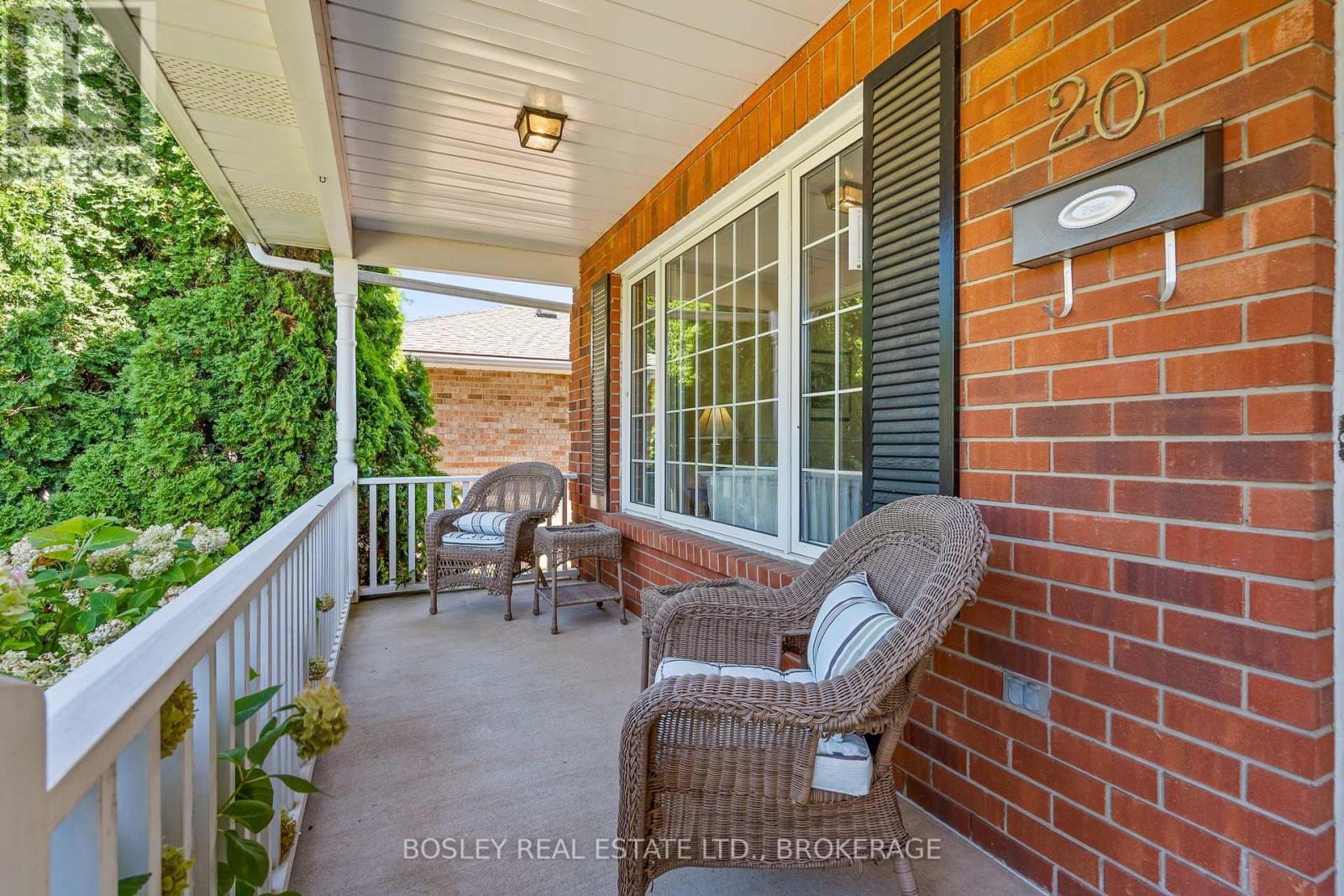 Property at 20 COACH DRIVE image 3