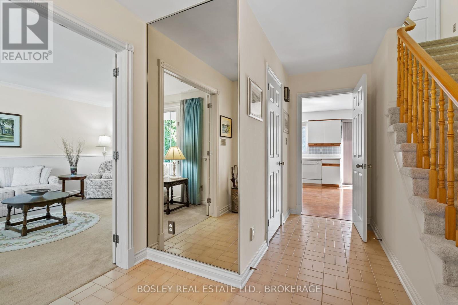 Property at 20 COACH DRIVE image 4