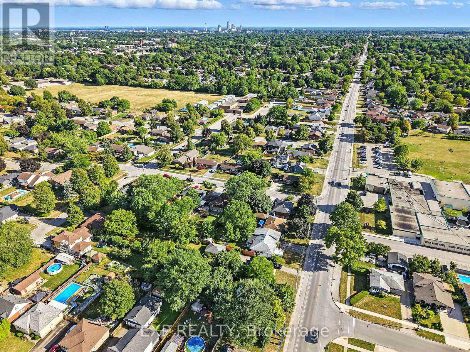 6859 Wills Street, Niagara Falls, Ontario  L2J 1Y6 - Photo 49 - X12354114