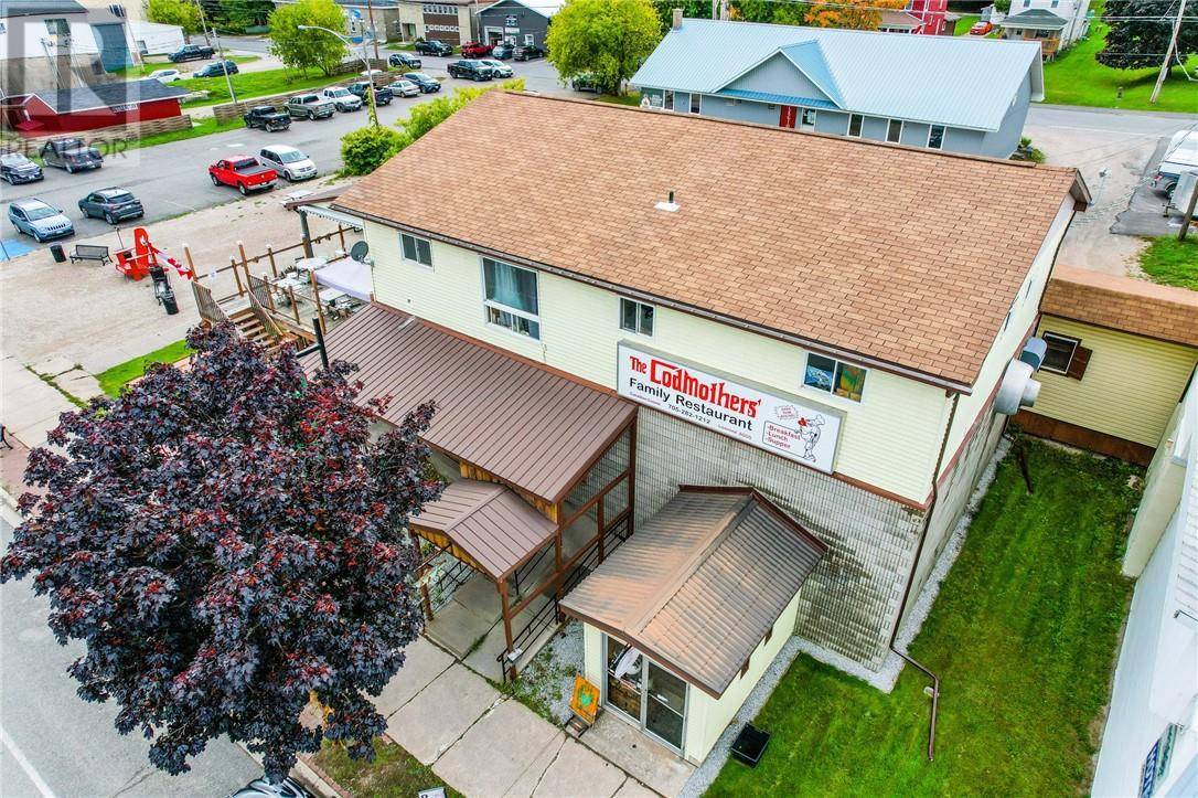55 Meredith Street, Manitoulin Island, Ontario  P0P 1H0 - Photo 2 - 2124220