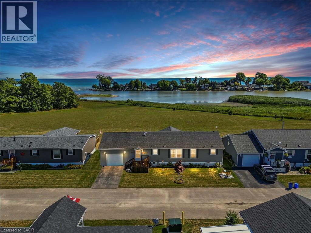 55 Riverbend Crescent, Nanticoke, Ontario  N0A 1L0 - Photo 1 - 40761735