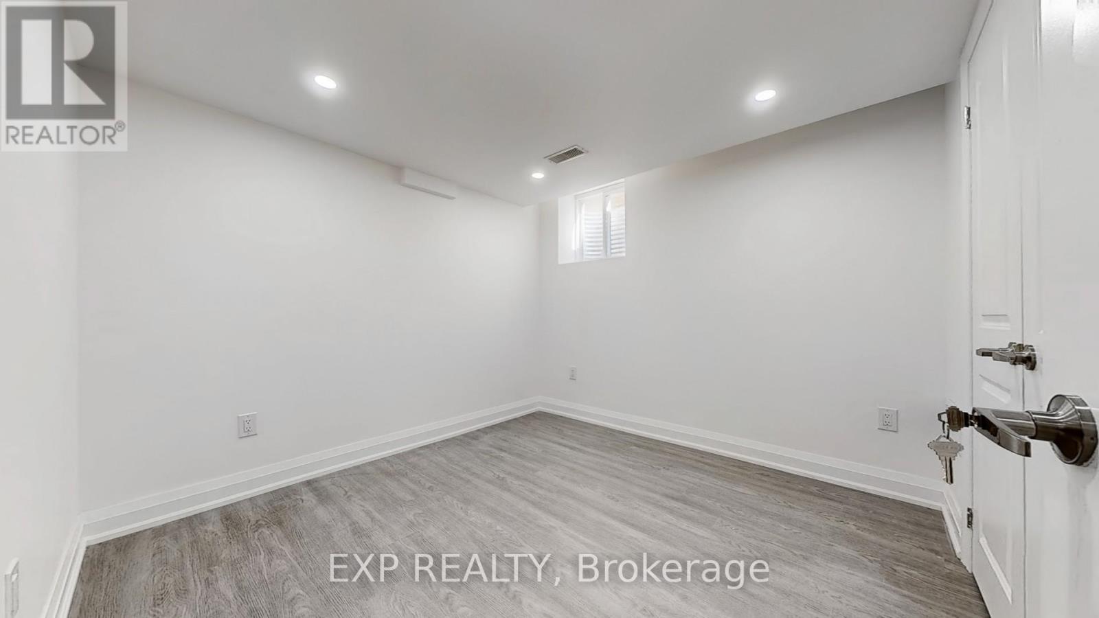 Bsmt - 33 Native Landing, Brampton, Ontario  L6X 5B1 - Photo 12 - W12354097