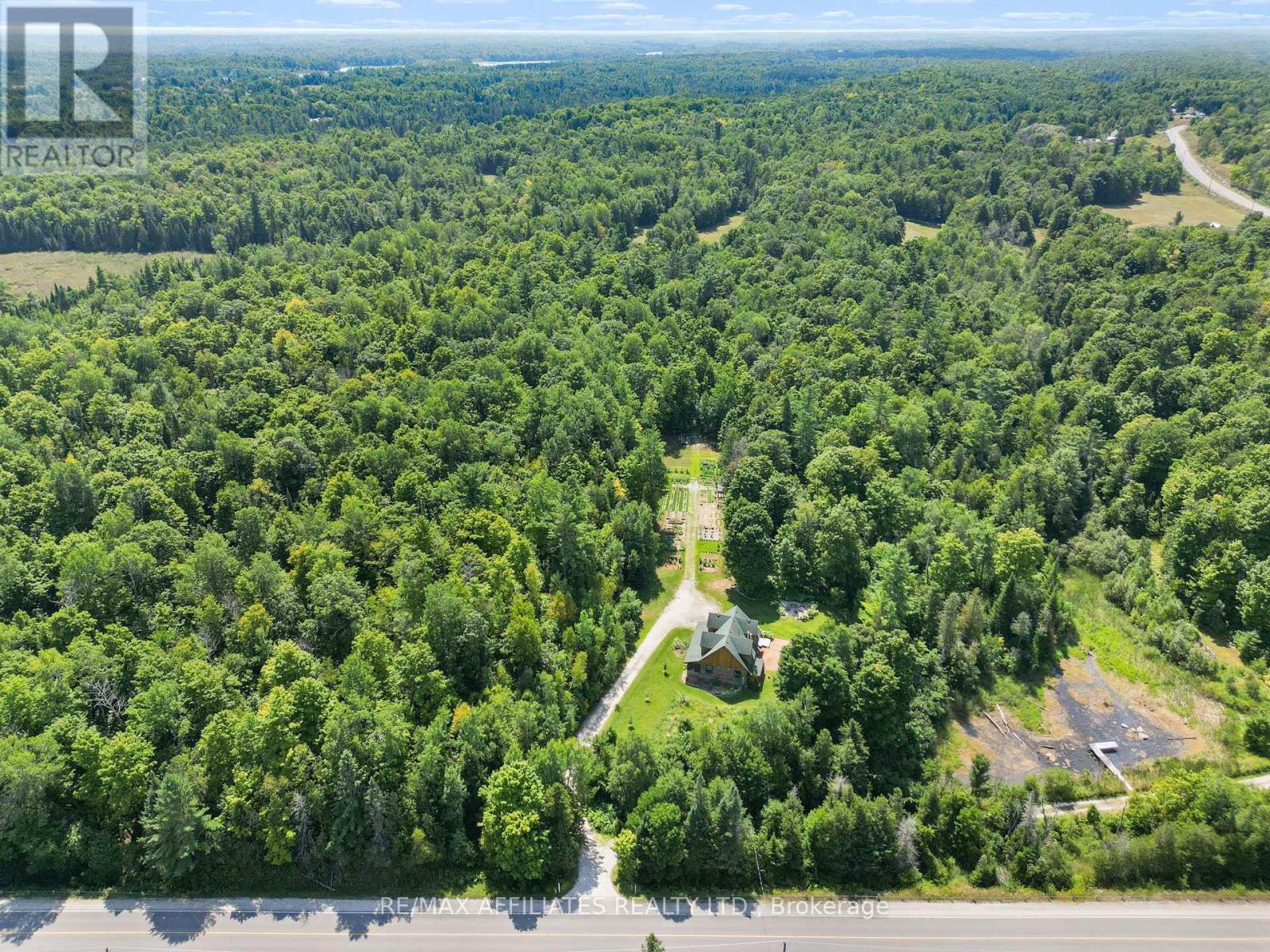 1727 Fallbrook Road, Tay Valley, Ontario  K0G 1A0 - Photo 47 - X12354123
