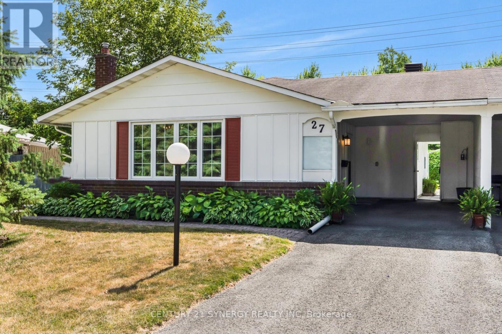 Property at 27 MIDLAND CRESCENT image 1