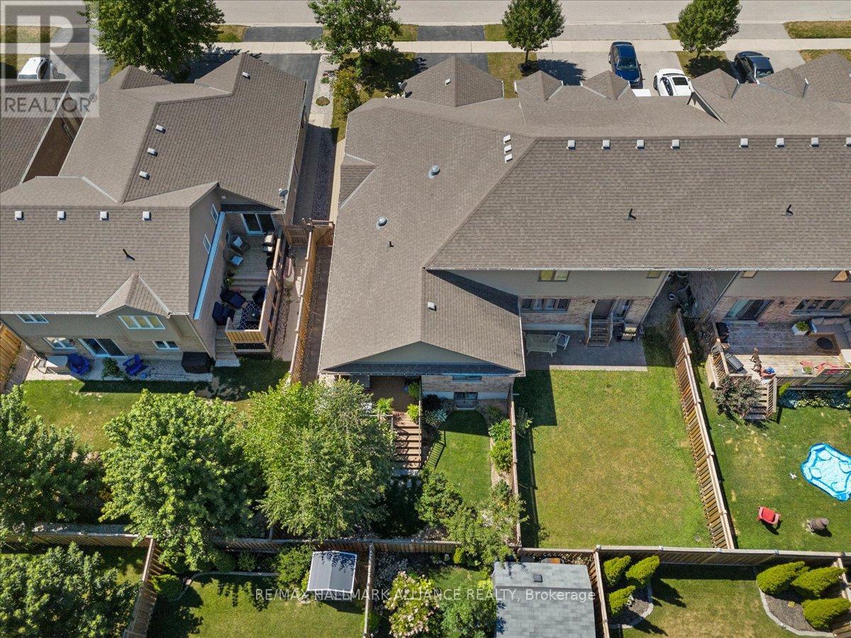 77 Finnie Lane, Centre Wellington, Ontario  N0B 1S0 - Photo 36 - X12354109
