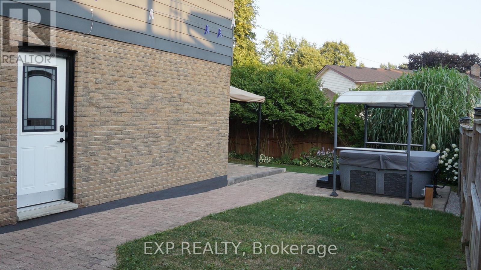 249 Whitelock Street, Stratford, Ontario  N5A 7L2 - Photo 35 - X12354113