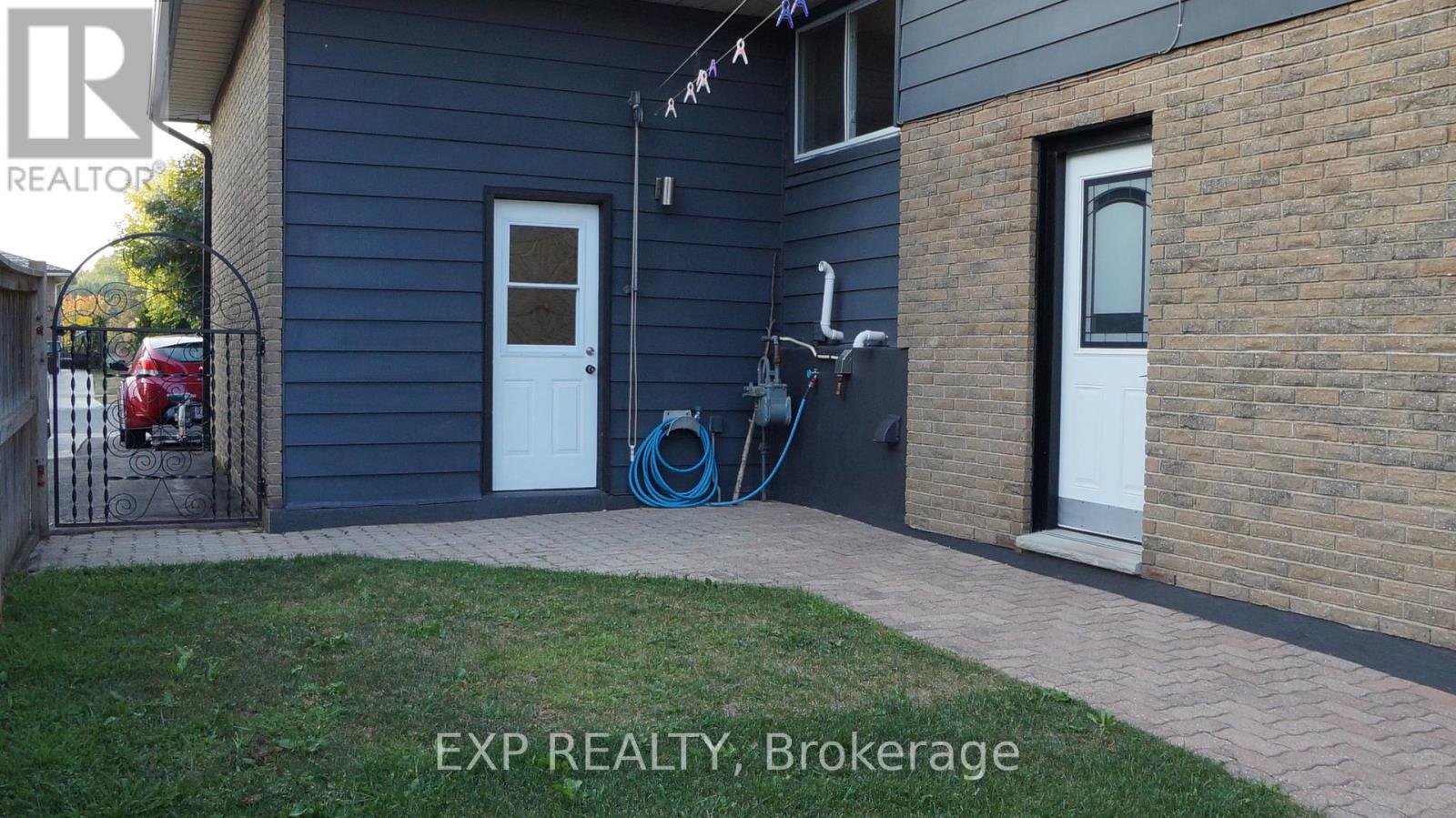 249 Whitelock Street, Stratford, Ontario  N5A 7L2 - Photo 36 - X12354113