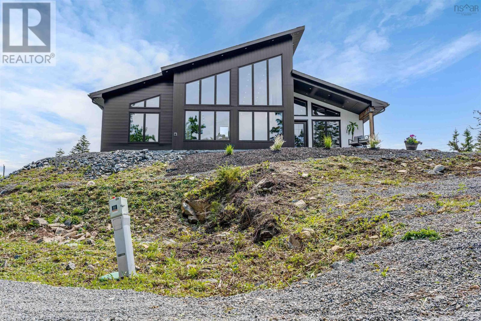 242 Heritage Way, East Uniacke, Nova Scotia