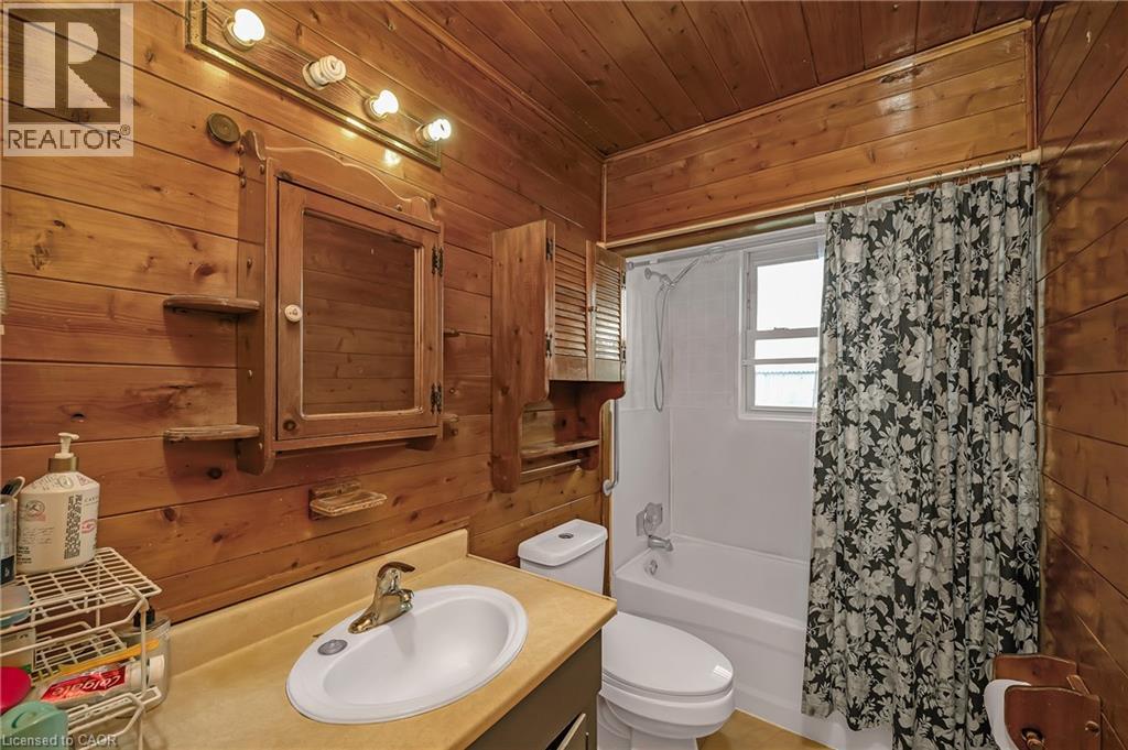 676 Upper Wentworth Street, Hamilton, Ontario  L9A 4V5 - Photo 15 - 40761872