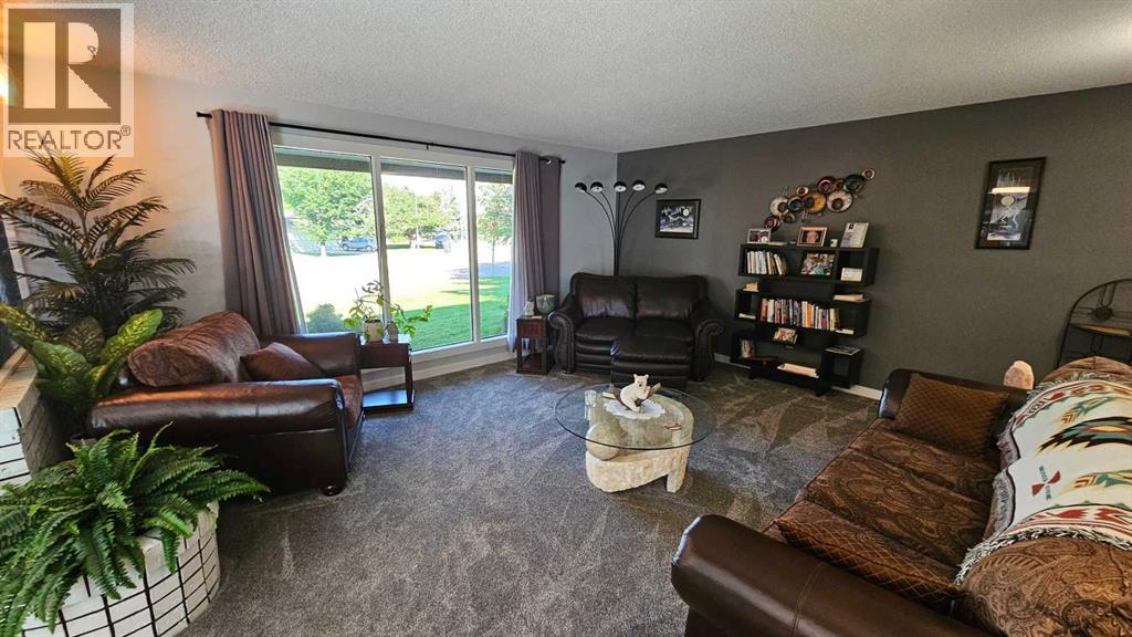 808 1 Street Ne, Milk River, Alberta  T0K 1M0 - Photo 6 - A2250000