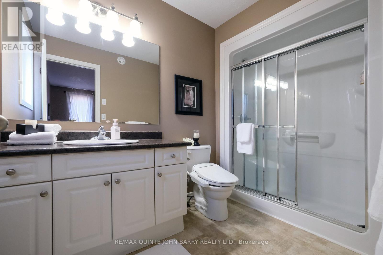 105 Parkview Heights, Quinte West, Ontario  K8V 0A2 - Photo 21 - X12354167