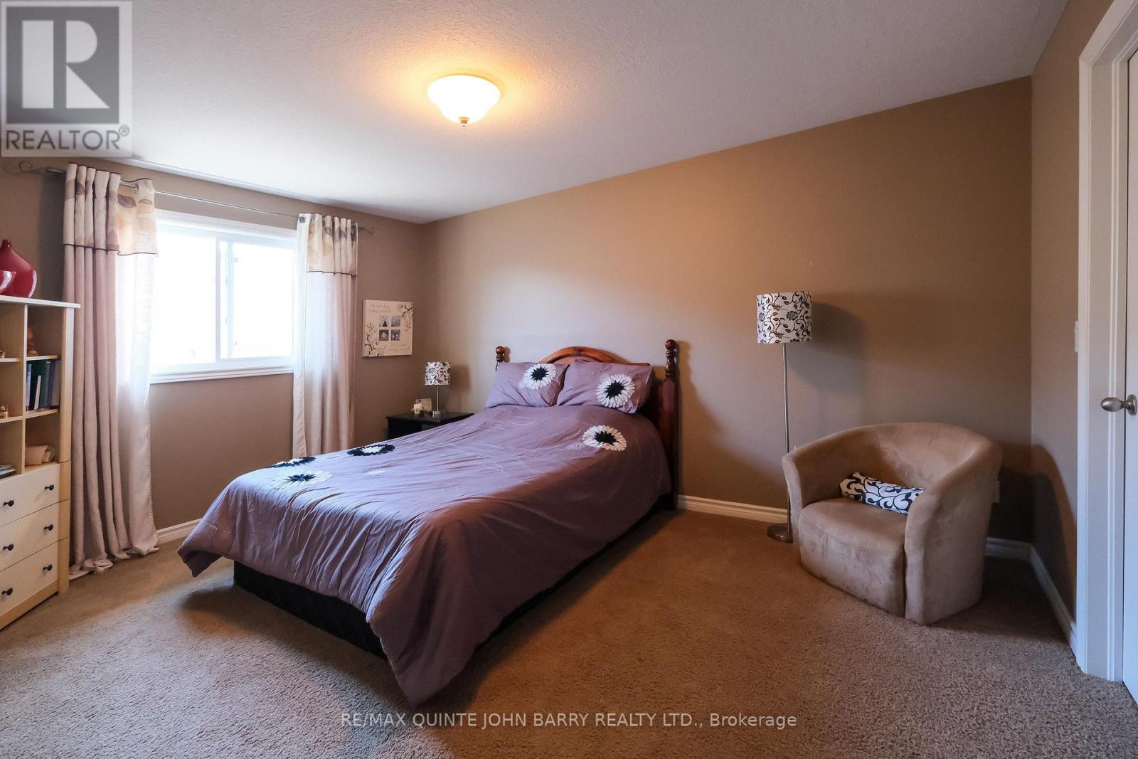 105 Parkview Heights, Quinte West, Ontario  K8V 0A2 - Photo 23 - X12354167