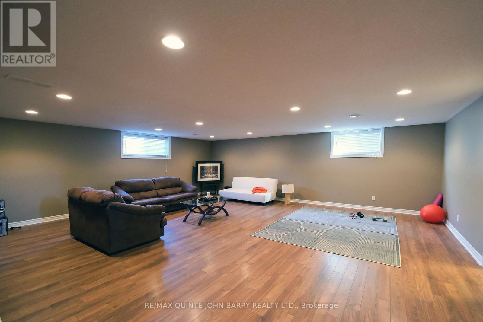 105 Parkview Heights, Quinte West, Ontario  K8V 0A2 - Photo 26 - X12354167