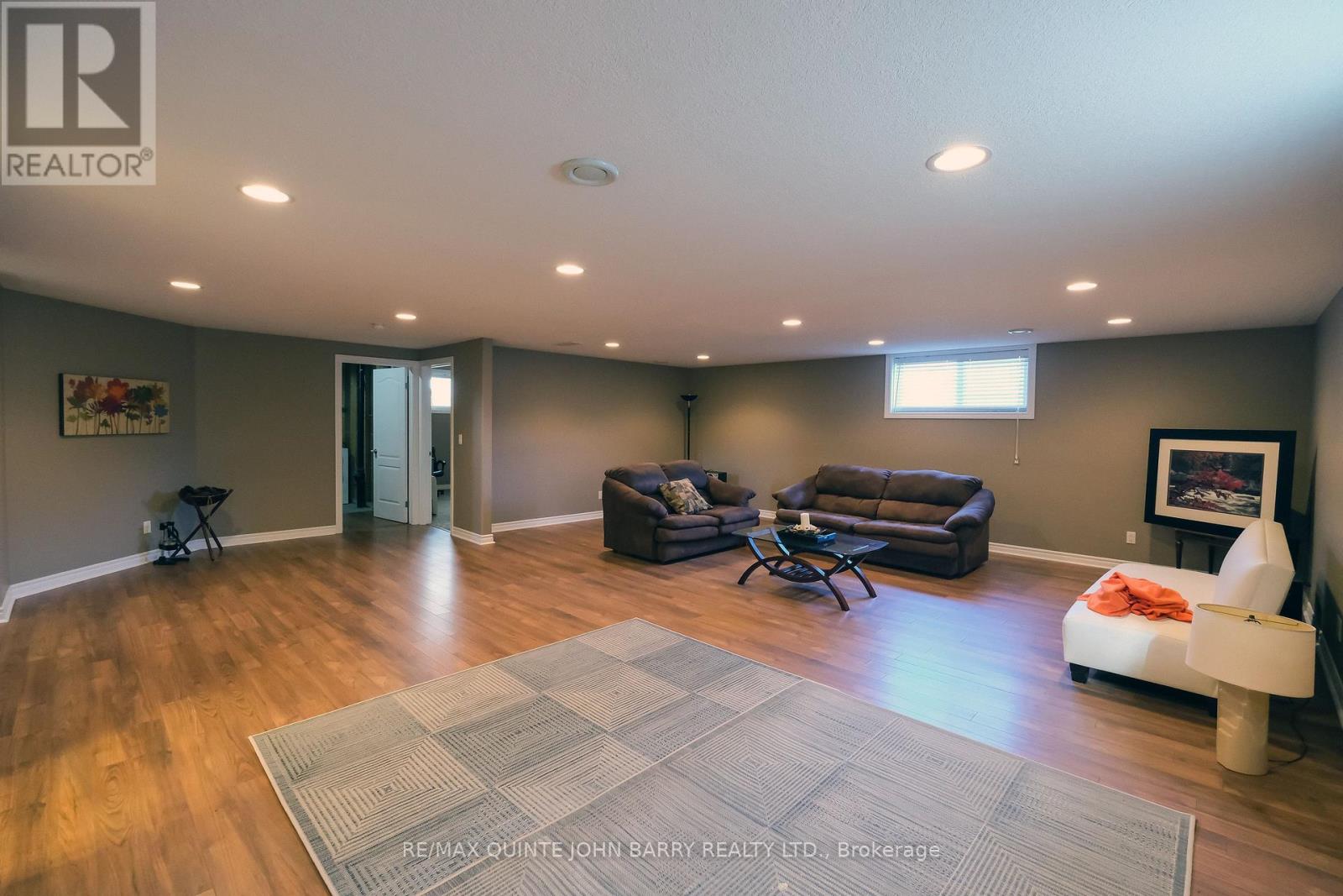 105 Parkview Heights, Quinte West, Ontario  K8V 0A2 - Photo 27 - X12354167