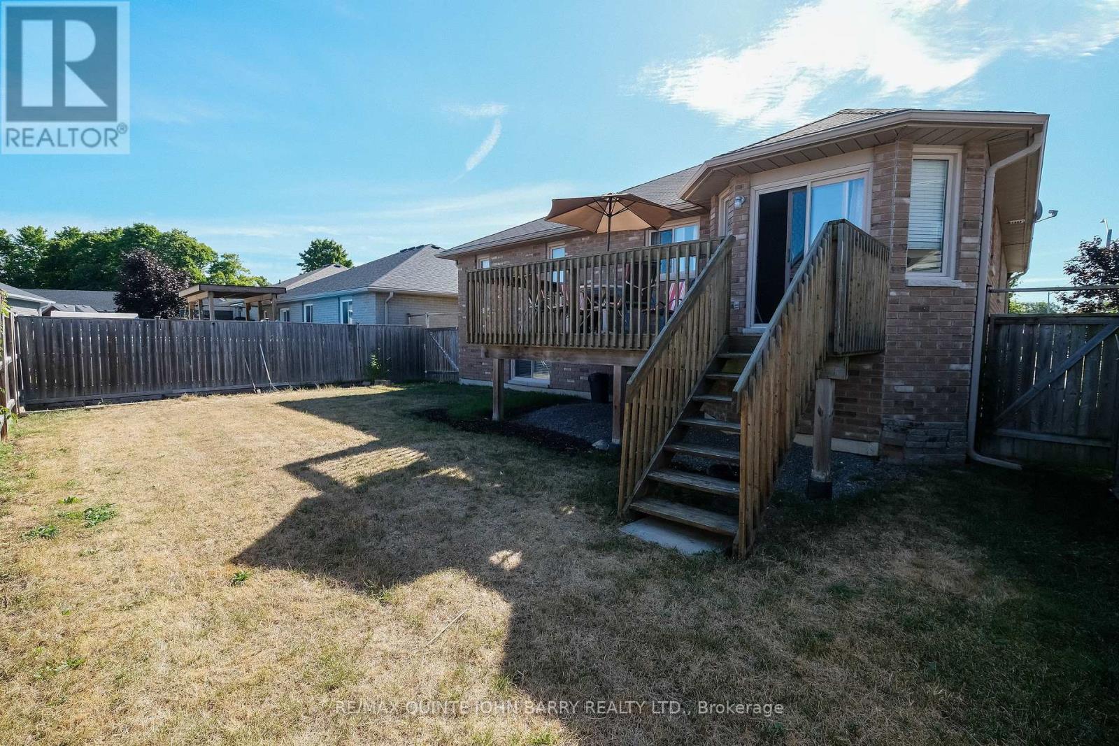 105 Parkview Heights, Quinte West, Ontario  K8V 0A2 - Photo 36 - X12354167