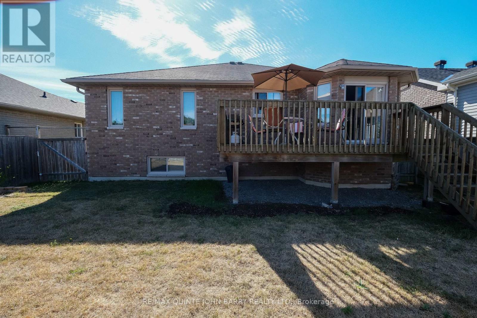 105 Parkview Heights, Quinte West, Ontario  K8V 0A2 - Photo 37 - X12354167