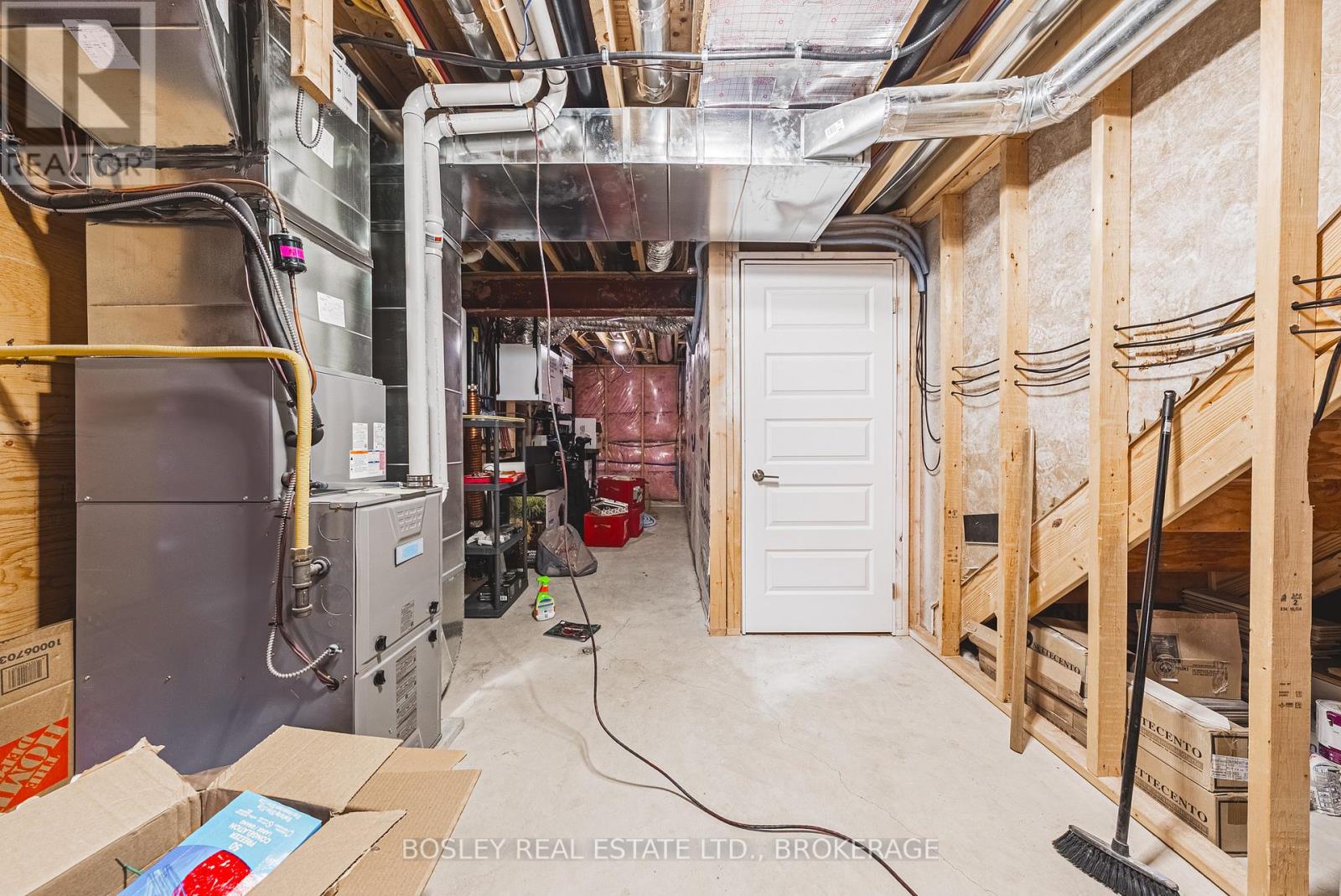 14 Cinnamon Street, Thorold, Ontario  L2V 0H6 - Photo 32 - X12354141